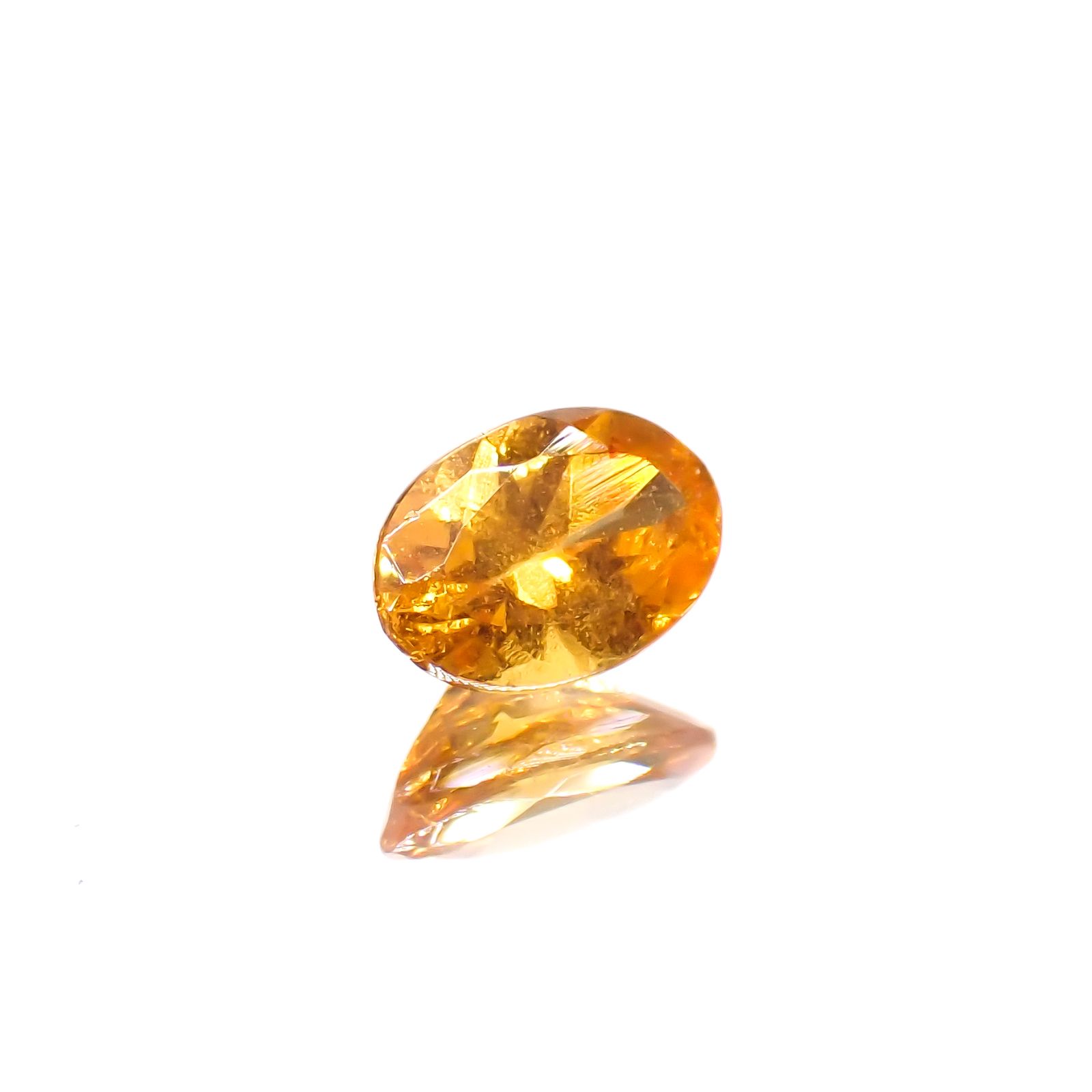 スペサルティンガーネット ナイジェリア産 0.52ct[230923385]5.8x3.9mm前後