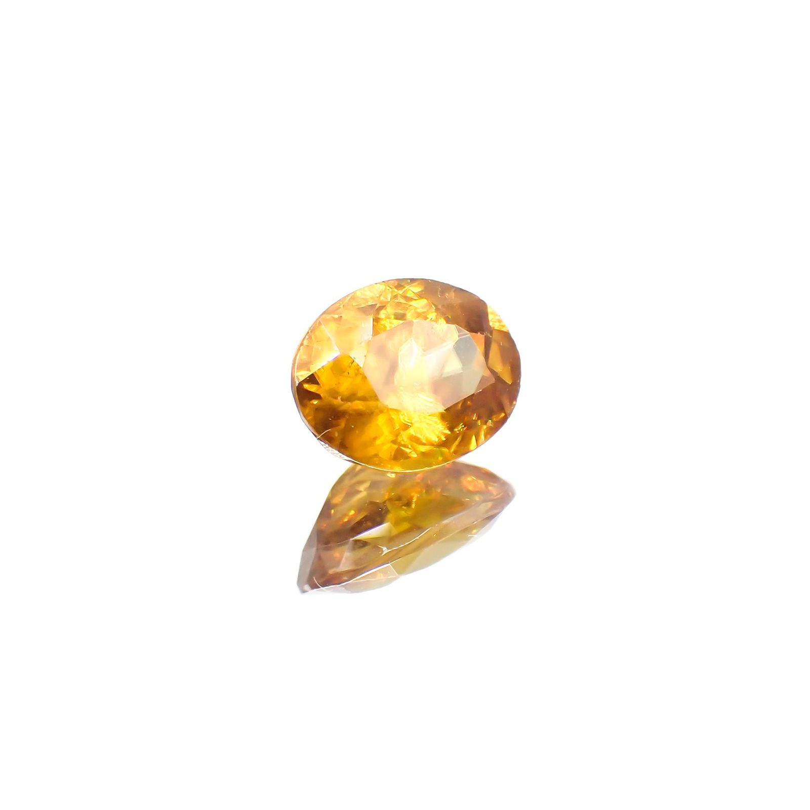 ゴールデンスフェーン(宝石名スフェーン) マダガスカル産 1.34ct 識別済[210812758]7.7×5.9mm前後