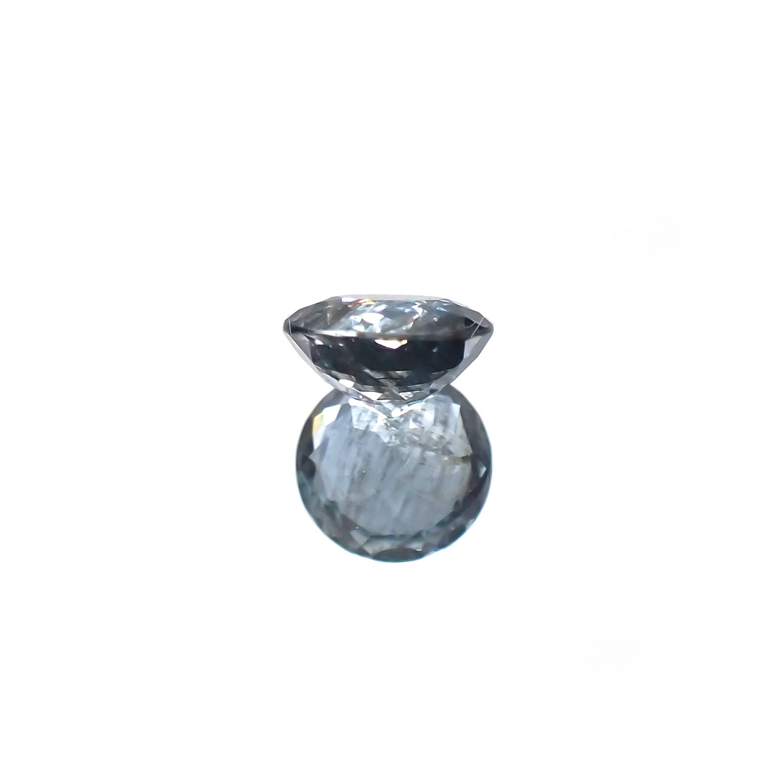 サンタマリアアクアマリン(宝石名アクアマリン) ブラジル産 0.56ct 識別済[210711897]5.5×5.5mm前後