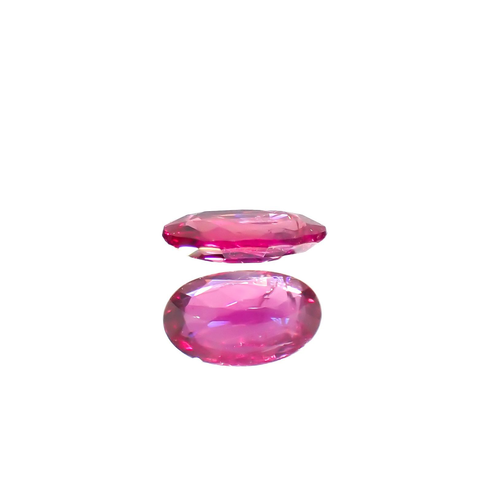 ルビー(宝石名ルビー)モザンビーク産 0.23ct 識別済[220616085]4.9x3.1mm前後