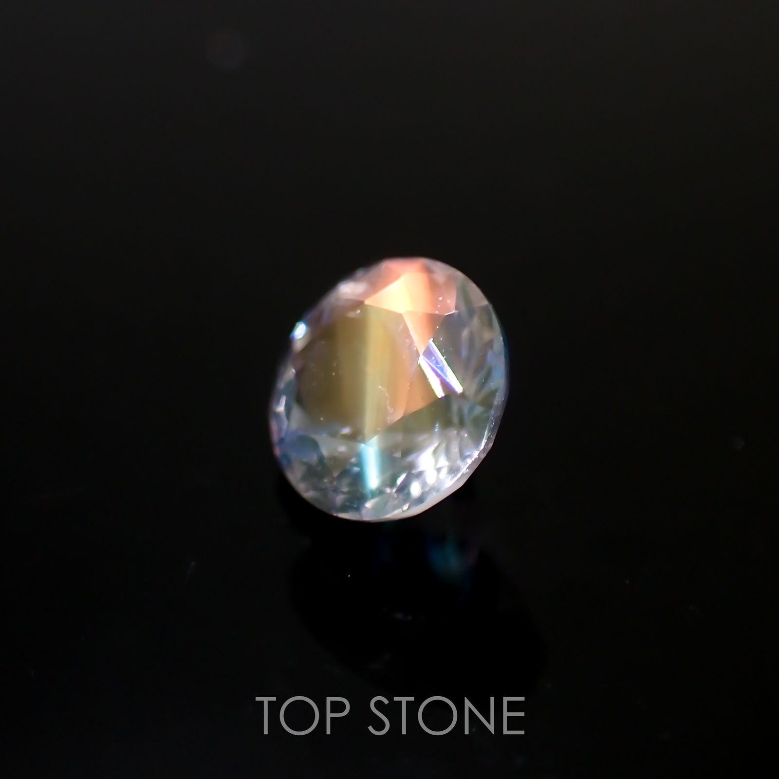 レインボームーンストーン(宝石名ラブラドライト)マダガスカル産 0.33ct 識別済[211113720]4.5x4.5mm前後