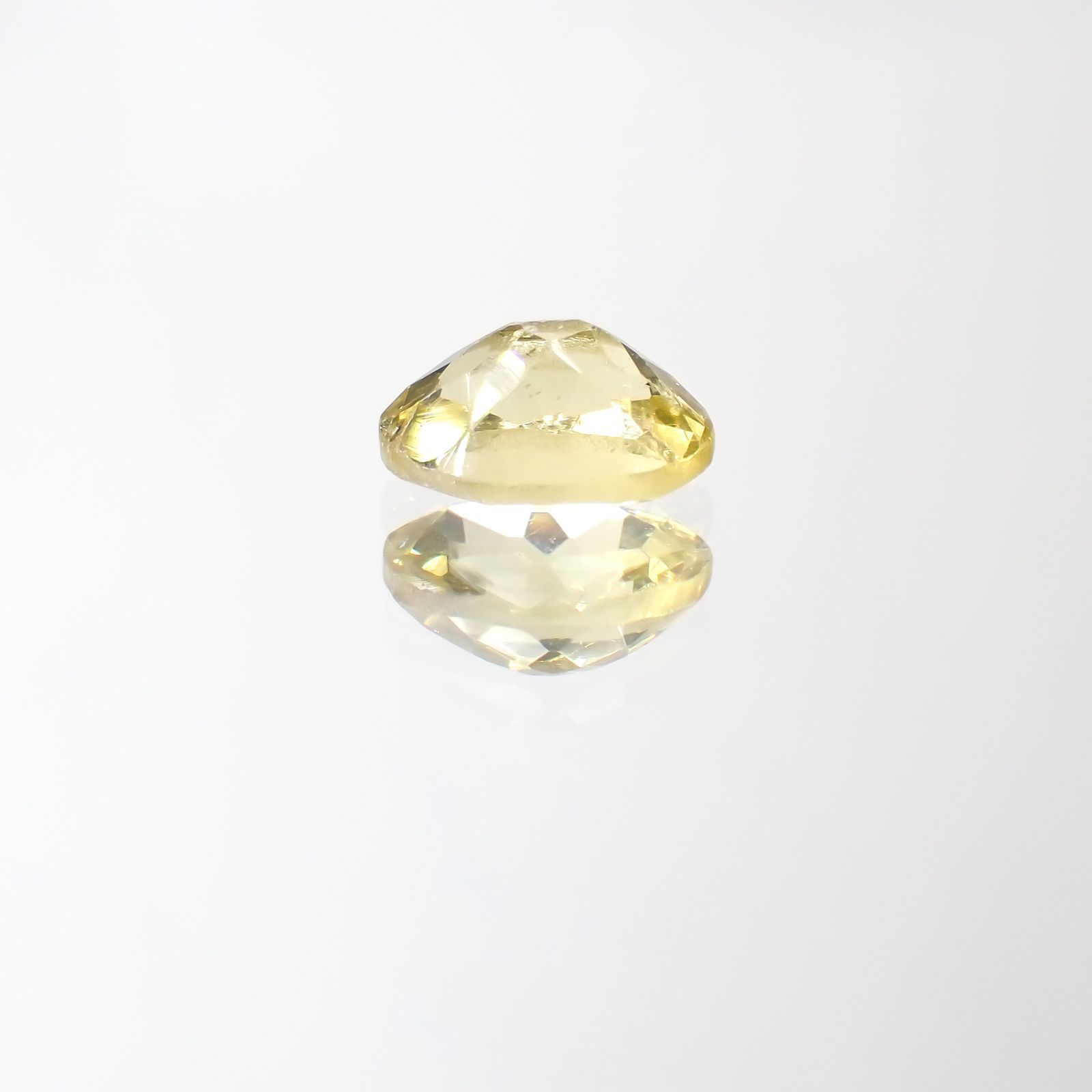 レモンイエローアパタイト(宝石名アパタイト) メキシコ産 0.93ct 識別済[211013235]7.2×5.2mm前後