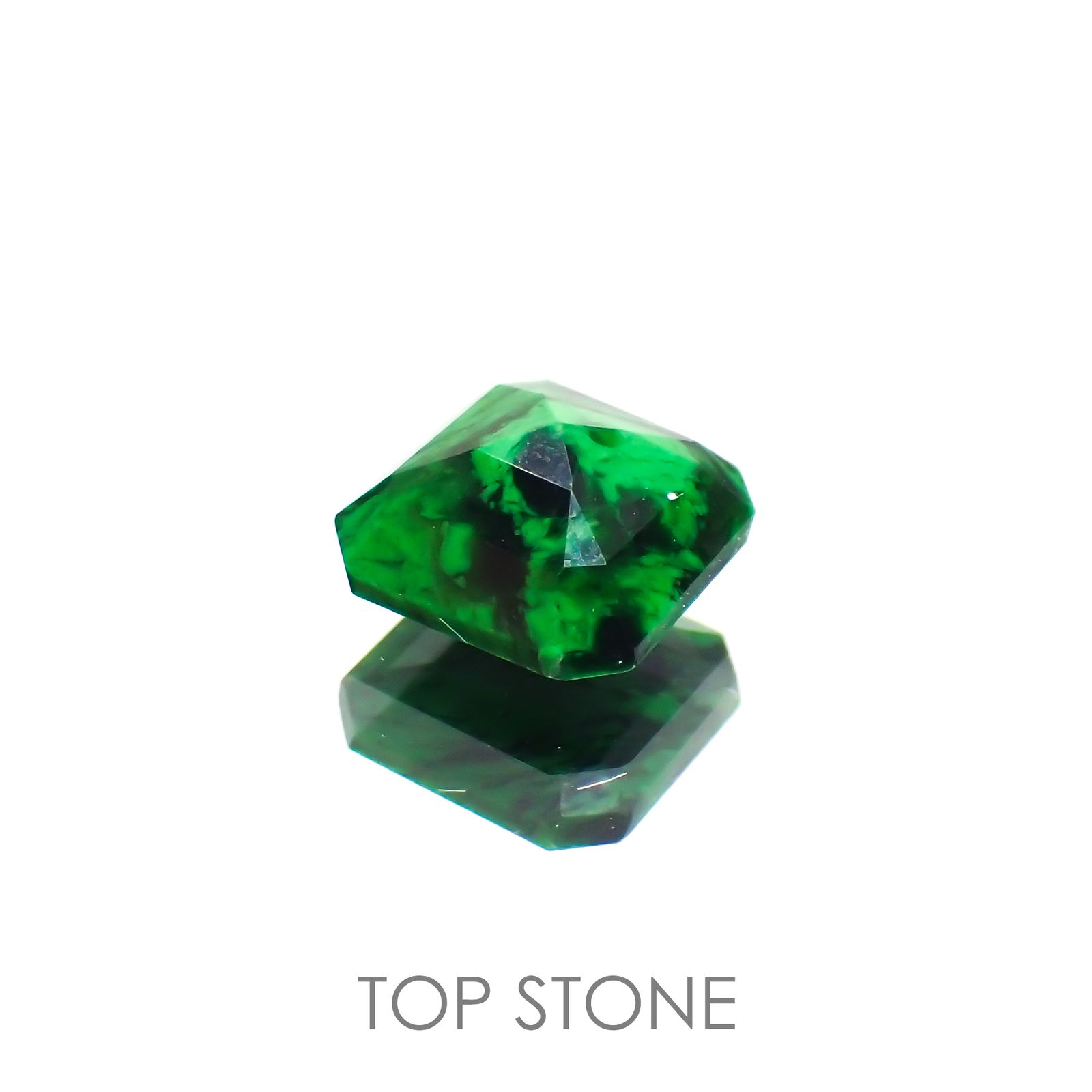 モーシッシ ビルマ産 0.96ct[220114183]6x5.9mm前後