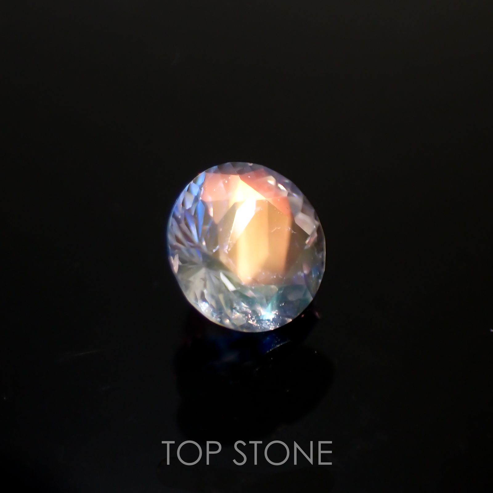 レインボームーンストーン(宝石名ラブラドライト)マダガスカル産 0.33ct 識別済[211113720]4.5x4.5mm前後