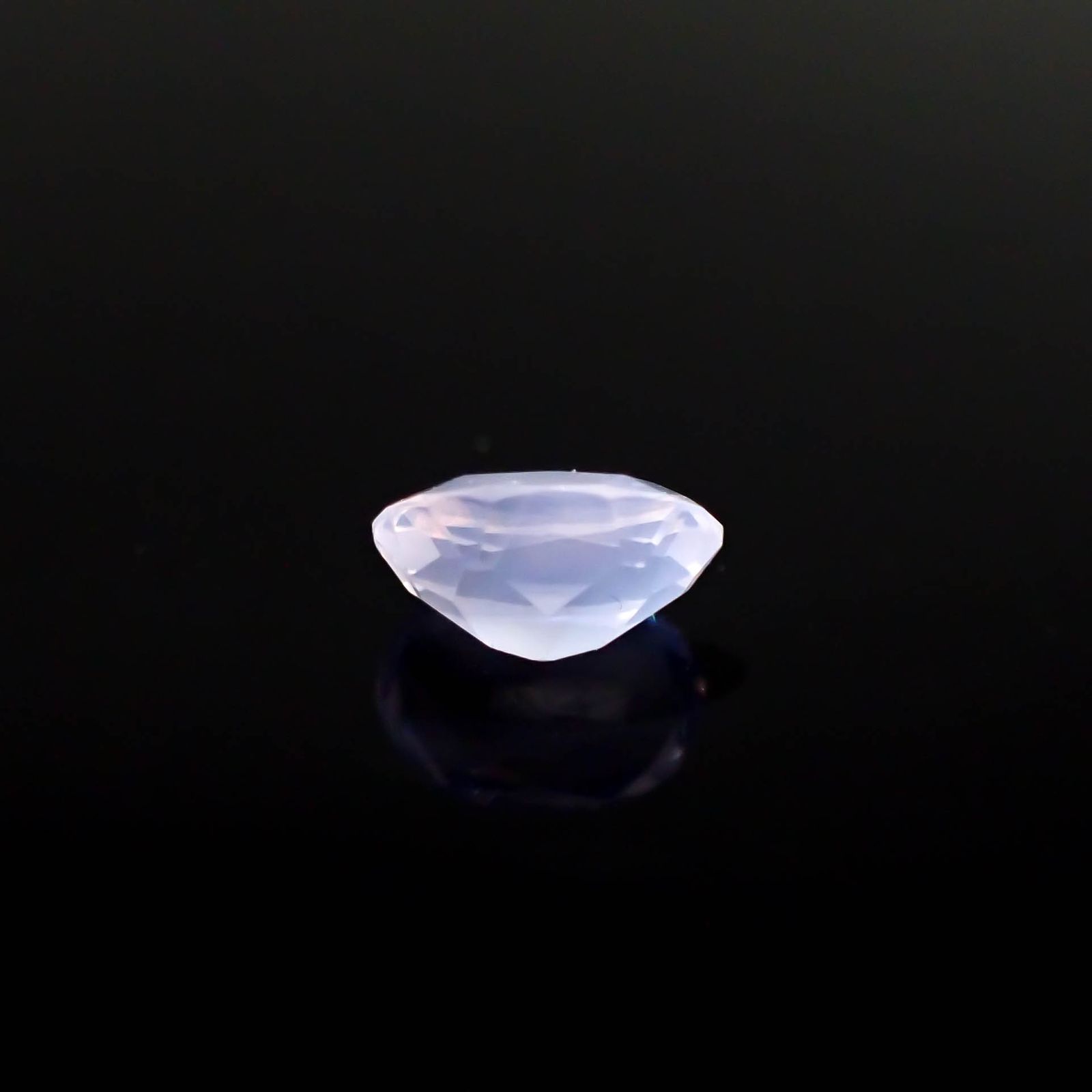 ムーンストーン(宝石名オーソクレース)インド/スリランカ産 0.70ct 識別済[240527736]7.1x5.1mm前後