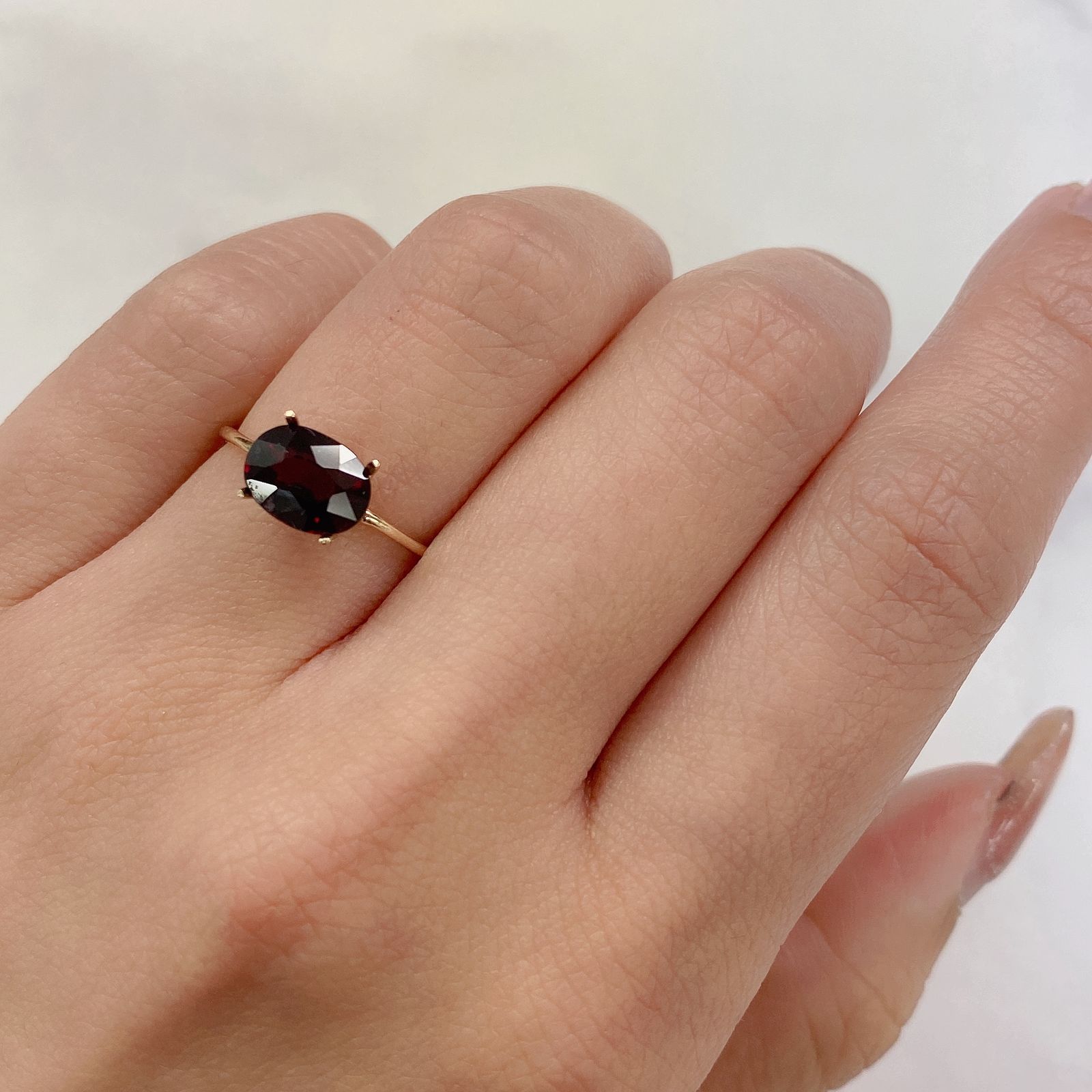スペサルティンアルマンディンガーネット(宝石名スペサルティン アルマンディン・ガーネット) マダガスカル産 2.12ct 識別済[20073695]8.4×6.4mm前後