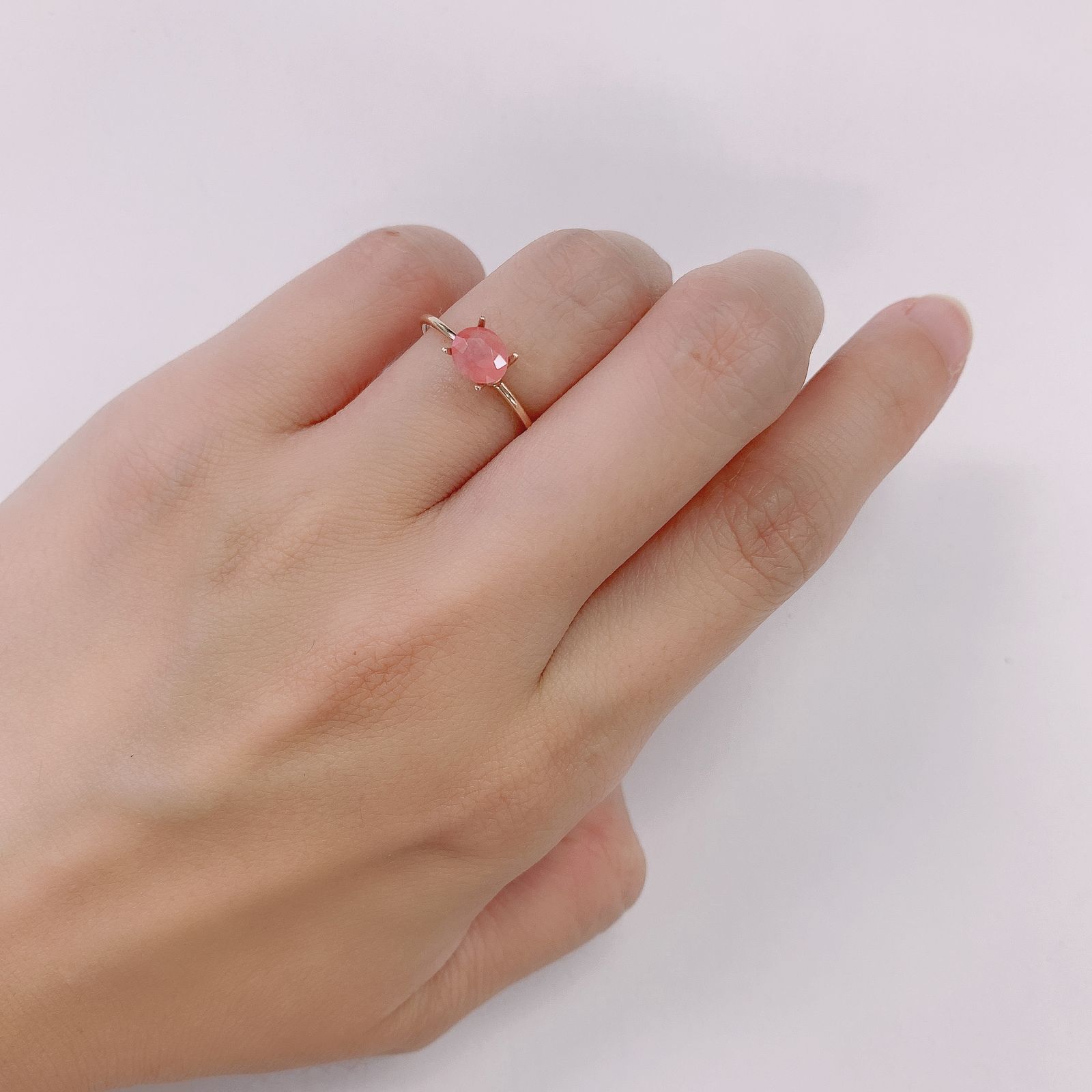 ロードクロサイト アルゼンチン カタマルカ産 ルース 0.68ct[210913332]5.8×5mm前後