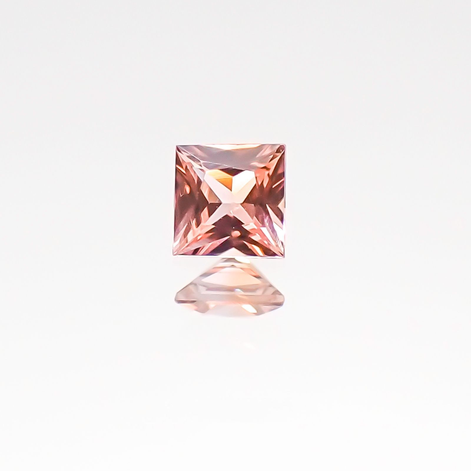 ◇プリンセスカット◇パパラチャサファイア スリランカ産 ルース 0.086ct ソーティング付き[20106950]2.51×2.44mm前後