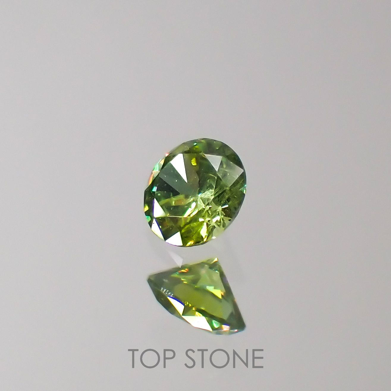 デマントイドガーネット(宝石名デマントイド・ガーネット)ロシア産 0.13ct 識別済[220616531]3.1x3.1mm前後