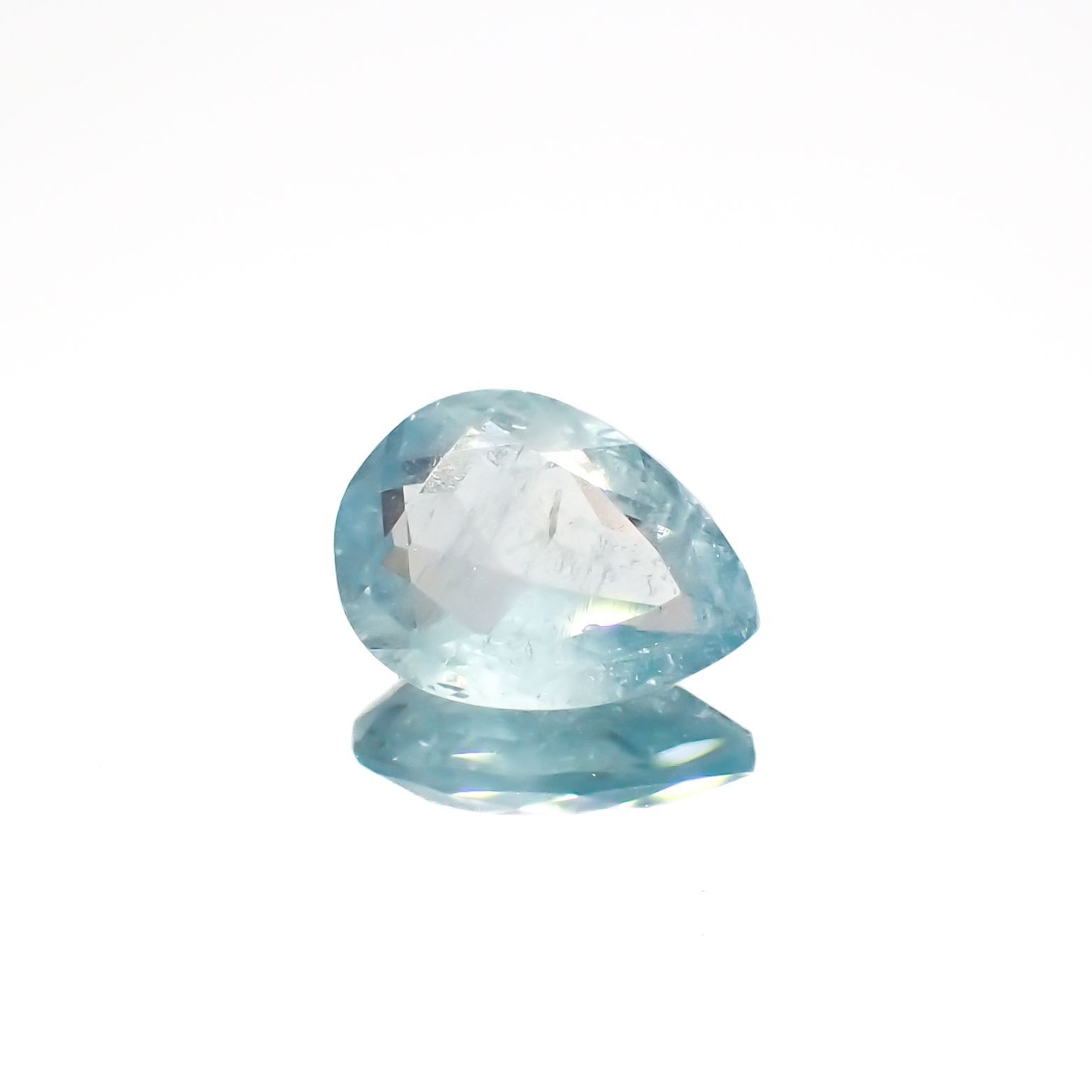 ユークレース(宝石名ブルー・ユークレース)コロンビア産 1.285ct ソ付(彩珠)[221018855]8.9x6.7mm前後
