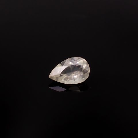 リューサイト 遊色効果あり イタリア産 1.23ct / 9.9x6.3mm前後 [260131558]