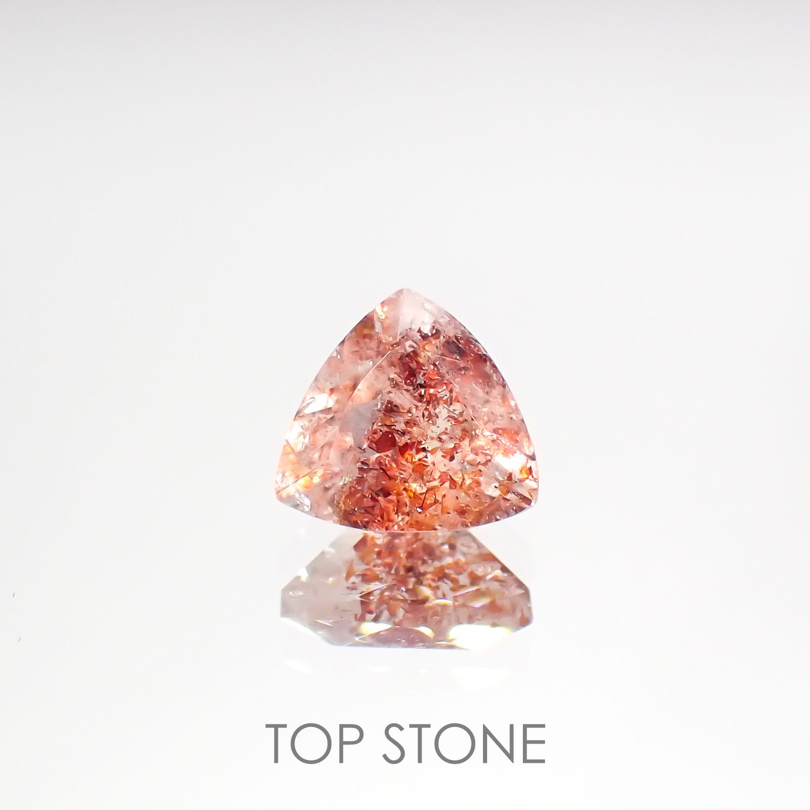 ファイヤークォーツ ナイジェリア産 1.39ct[220114754]7.5x7.9mm前後