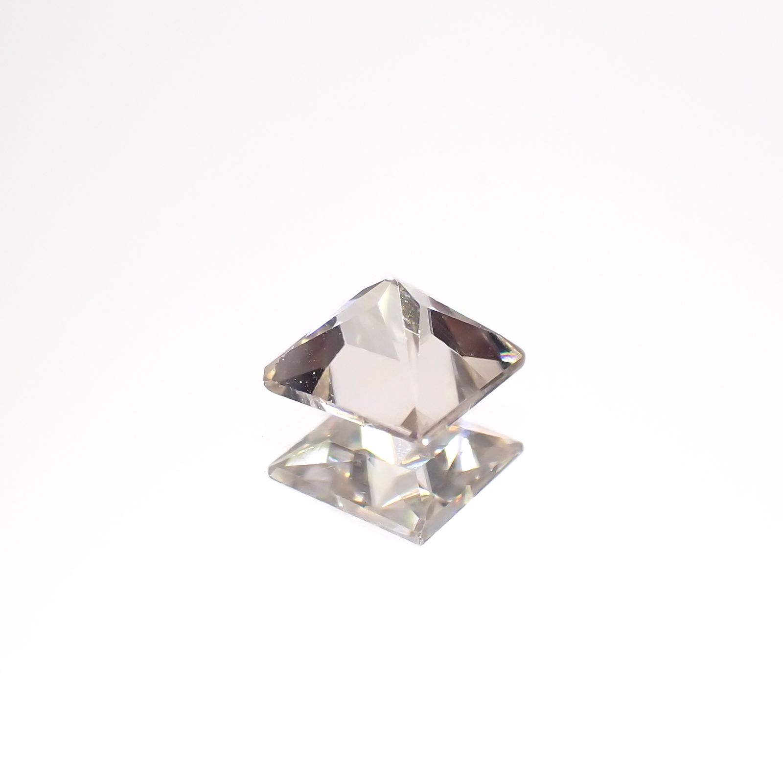 ◇プリンセスカット◇シャンパンカラージルコン スリランカ/カンボジア産 0.71ct[230521906]4.5x4.3mm前後
