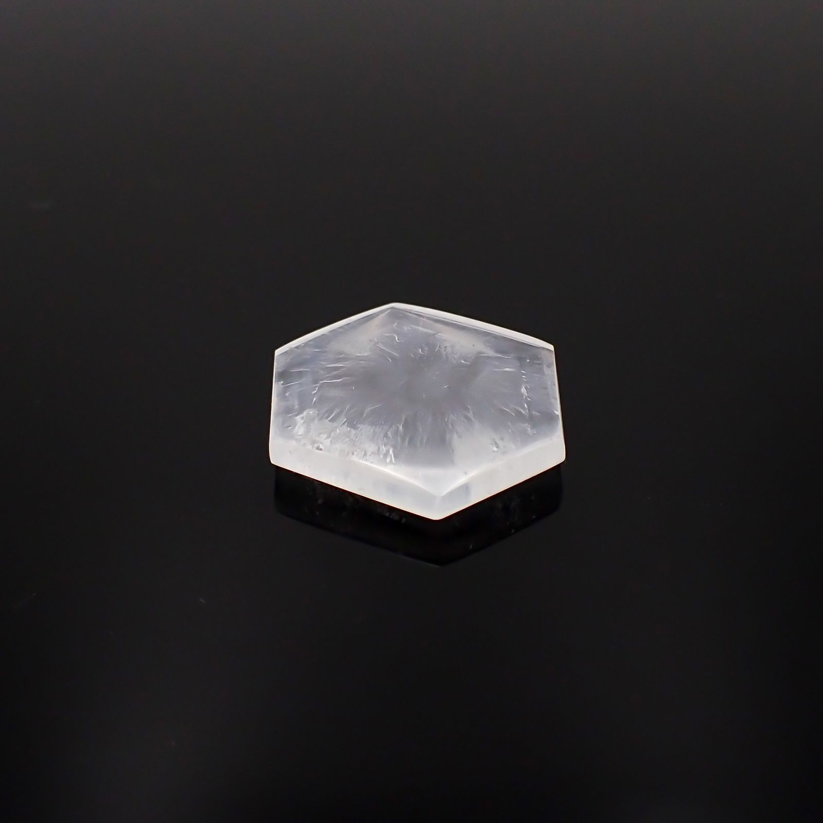 トラピッチェクォーツ 偏光板2枚付き コロンビア・ボヤカ産 19.96ct[230321108]22x20.1mm前後