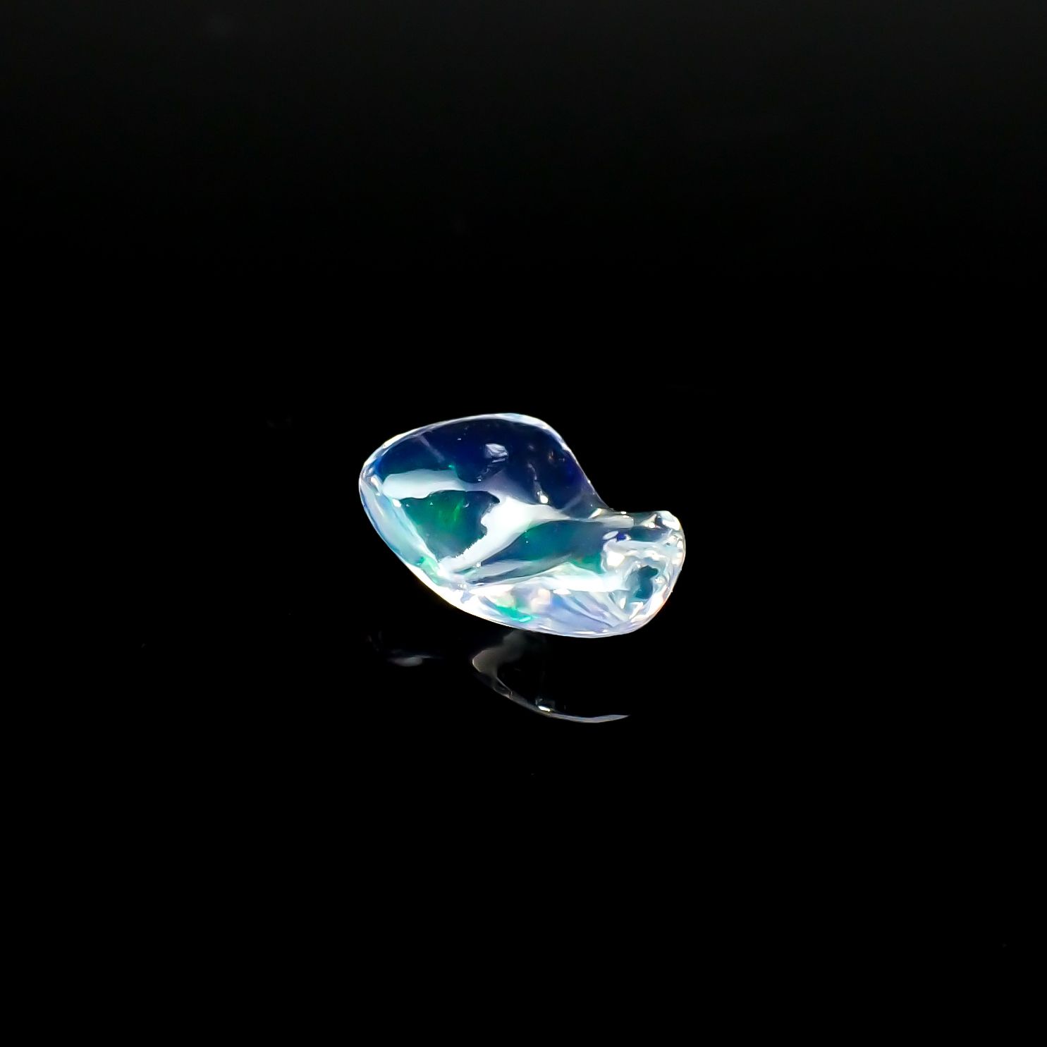 ウォーターオパール 原石 メキシコ産 0.53ct[240125309]7.5x5mm前後