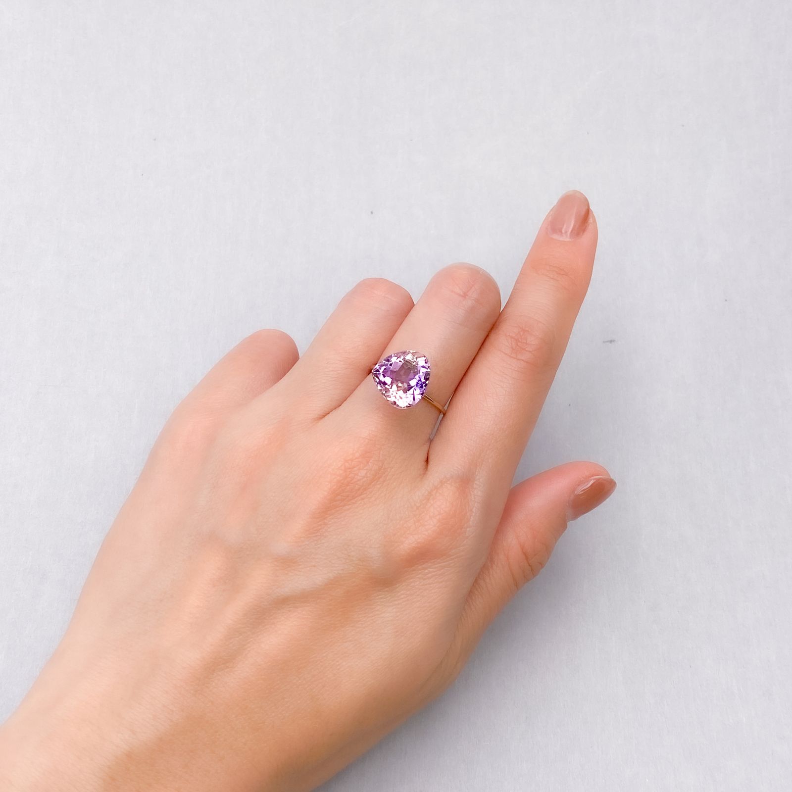 アメトリン ボリビア産 6.46ct [250129757]11.6x11.9mm前後
