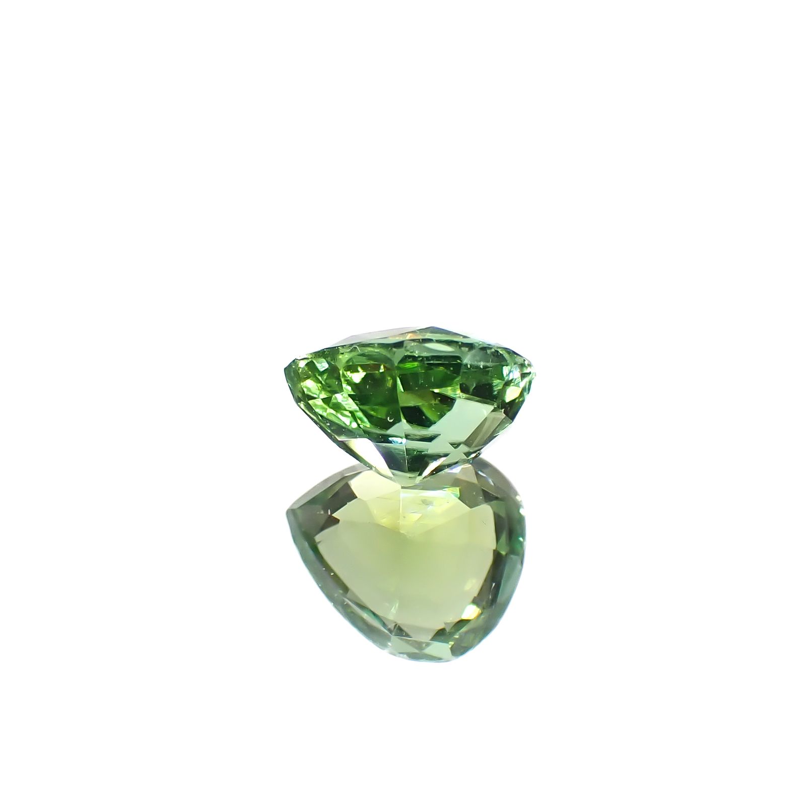 グリーントルマリン アフガニスタン産 1.30ct[240527796]7.4x6.4mm前後