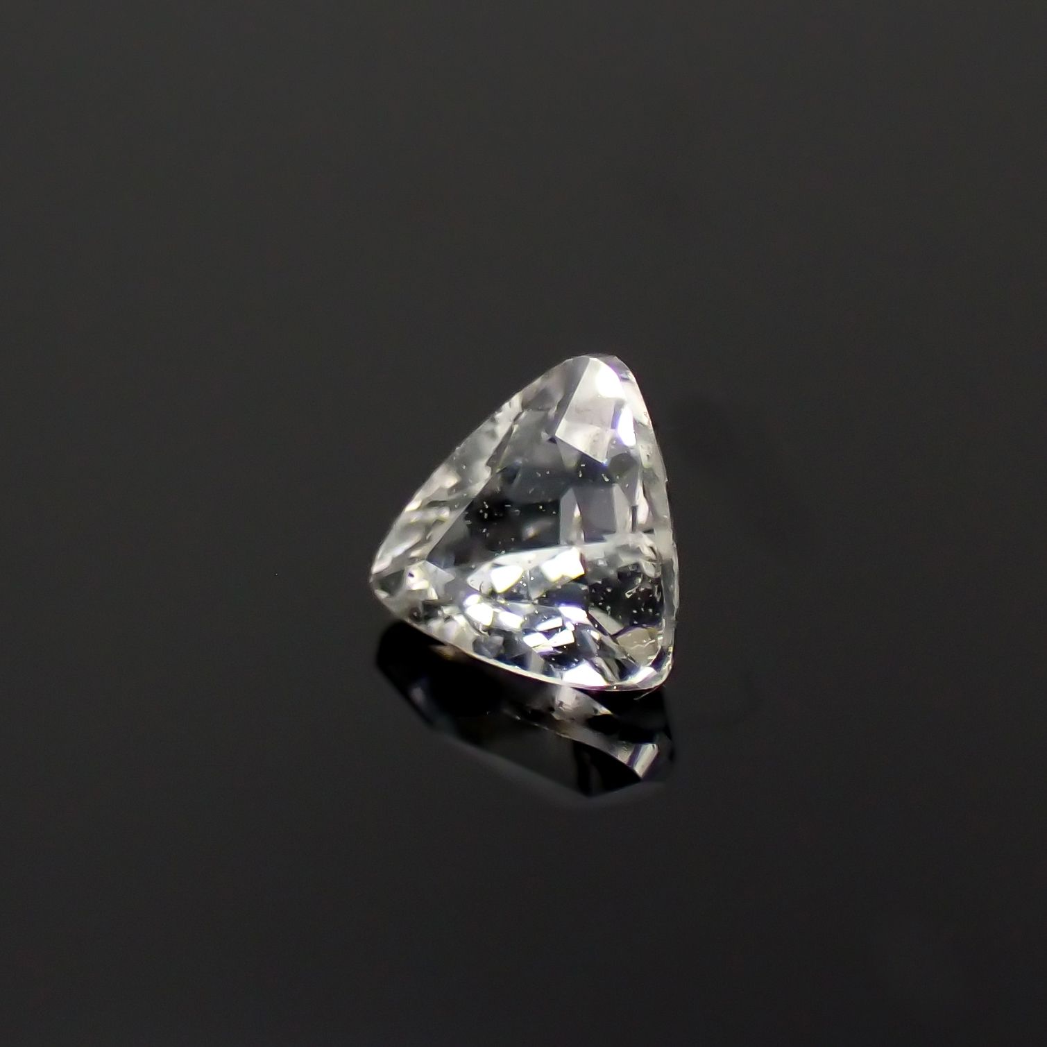 リューコガーネット ビルマ産 0.16ct[230923369]3.1x3.2mm前後
