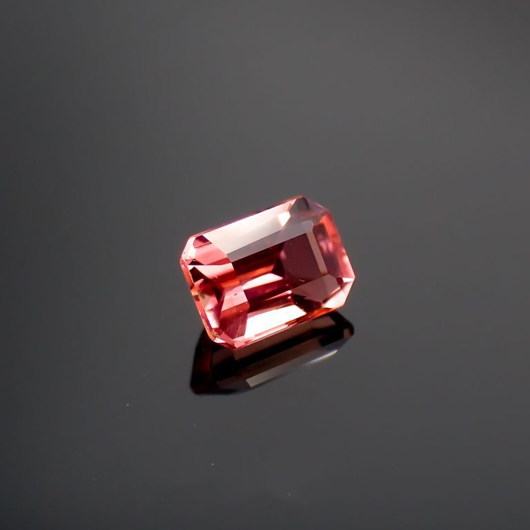 ヴェイリネナイト(宝石名ベイリネナイト)パキスタン産 0.426ct ソ付(彩珠)[221119076]4.8x3.4mm前後