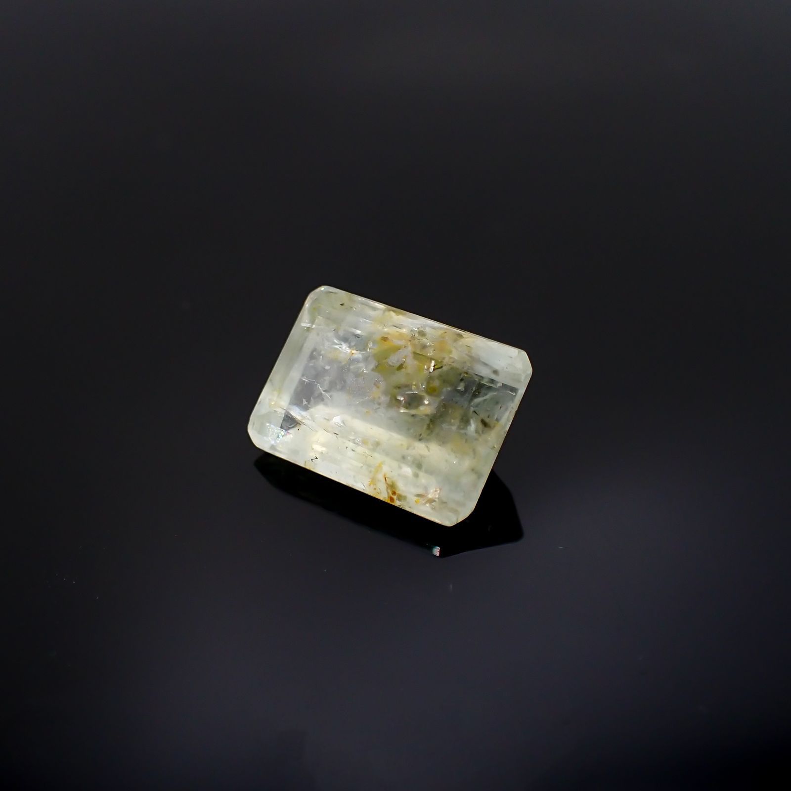 オーロラアクアマリン ブラジル産 6.39ct[220114409]13.9x9.9mm前後