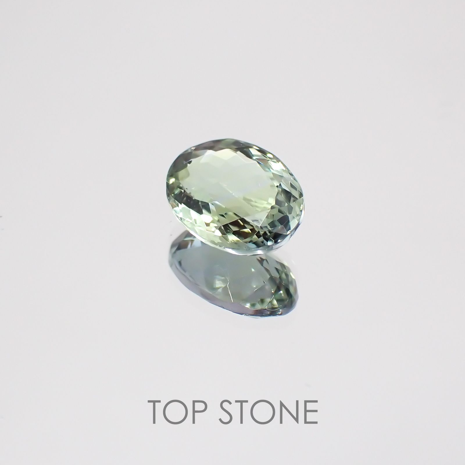 バイカラータンザナイト非加熱(宝石名バイカラー・ゾイサイト) タンザニア産 2.26ct 識別済[20052569]9.7×7.2mm前後