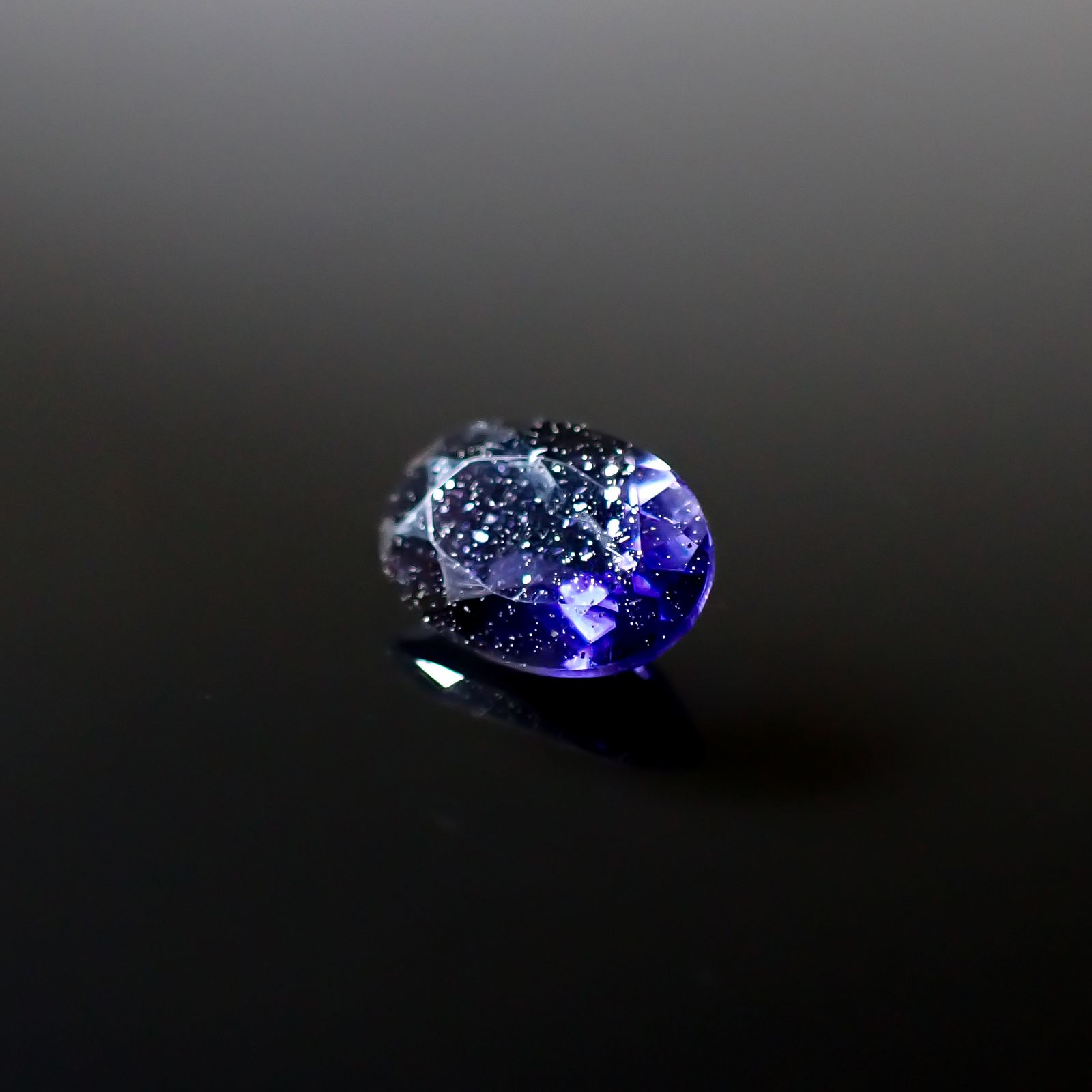 アイオライトサンストーン インド/ブラジル産 0.56ct [250229819]7x4.9mm前後