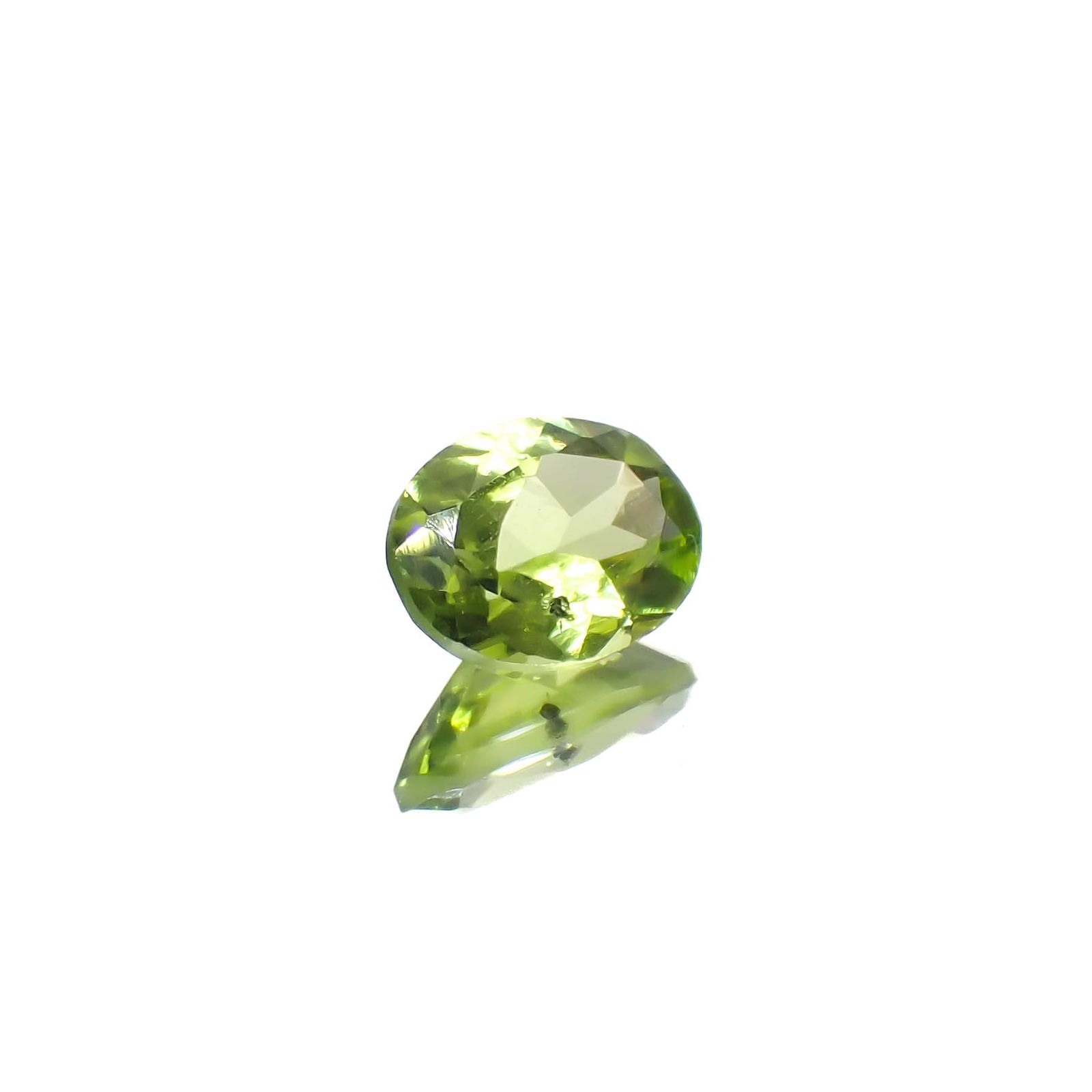 ブラックリリーパッドペリドット アメリカ・アリゾナ州産 1.34ct[240627938]8.1x6.2mm前後