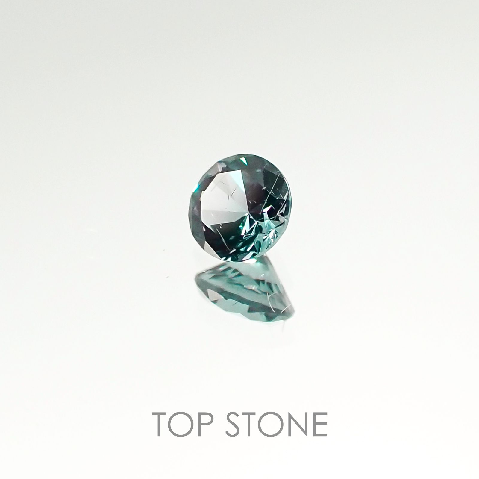 カラーチェンジガーネット(アレキタイプ) マダガスカル・ベキリー産 ルース 0.176ct[20106625]3.3×3.3mm前後