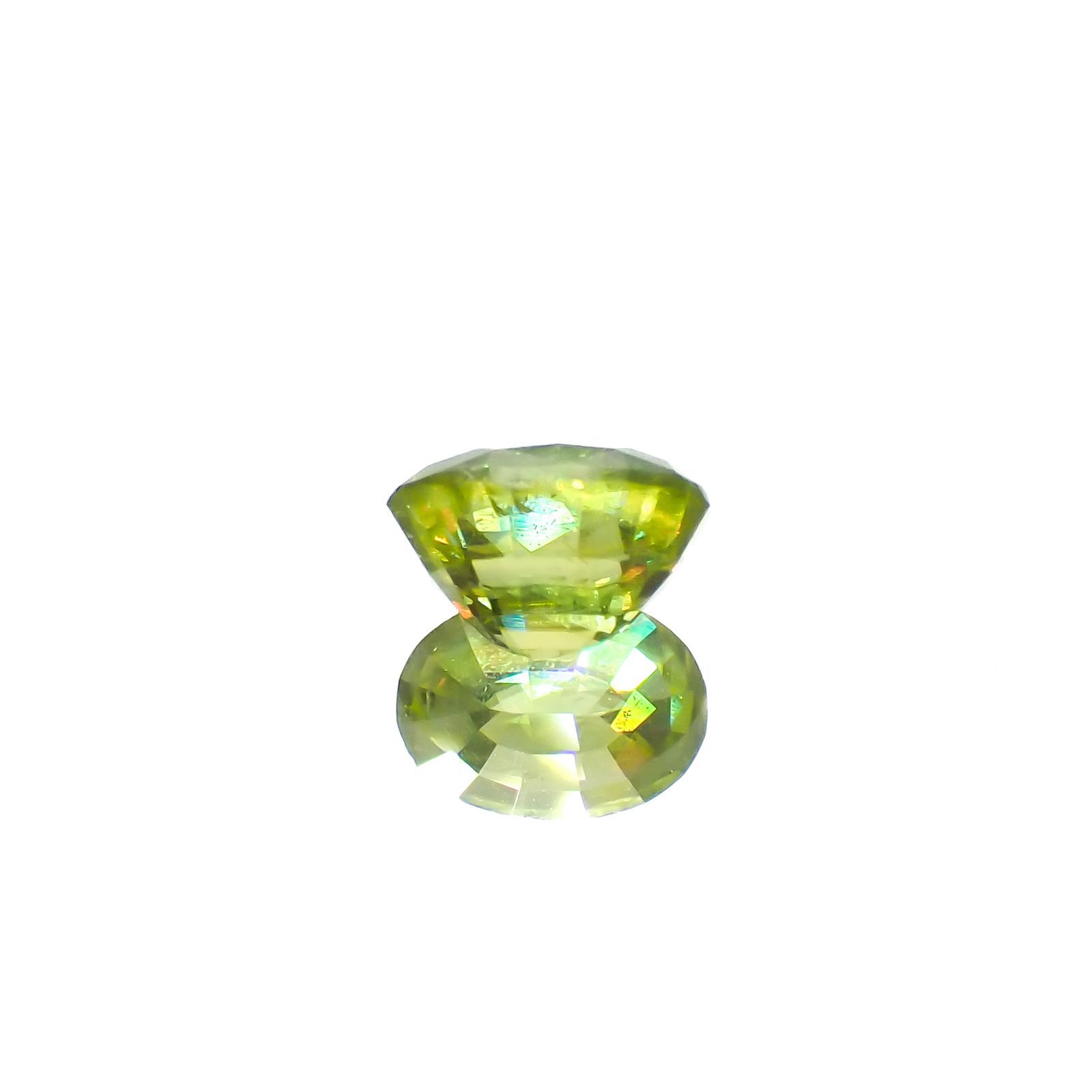 スフェーン(宝石名スフェーン)マダガスカル産 0.88ct 識別済[230120095]6.3x4.6mm前後