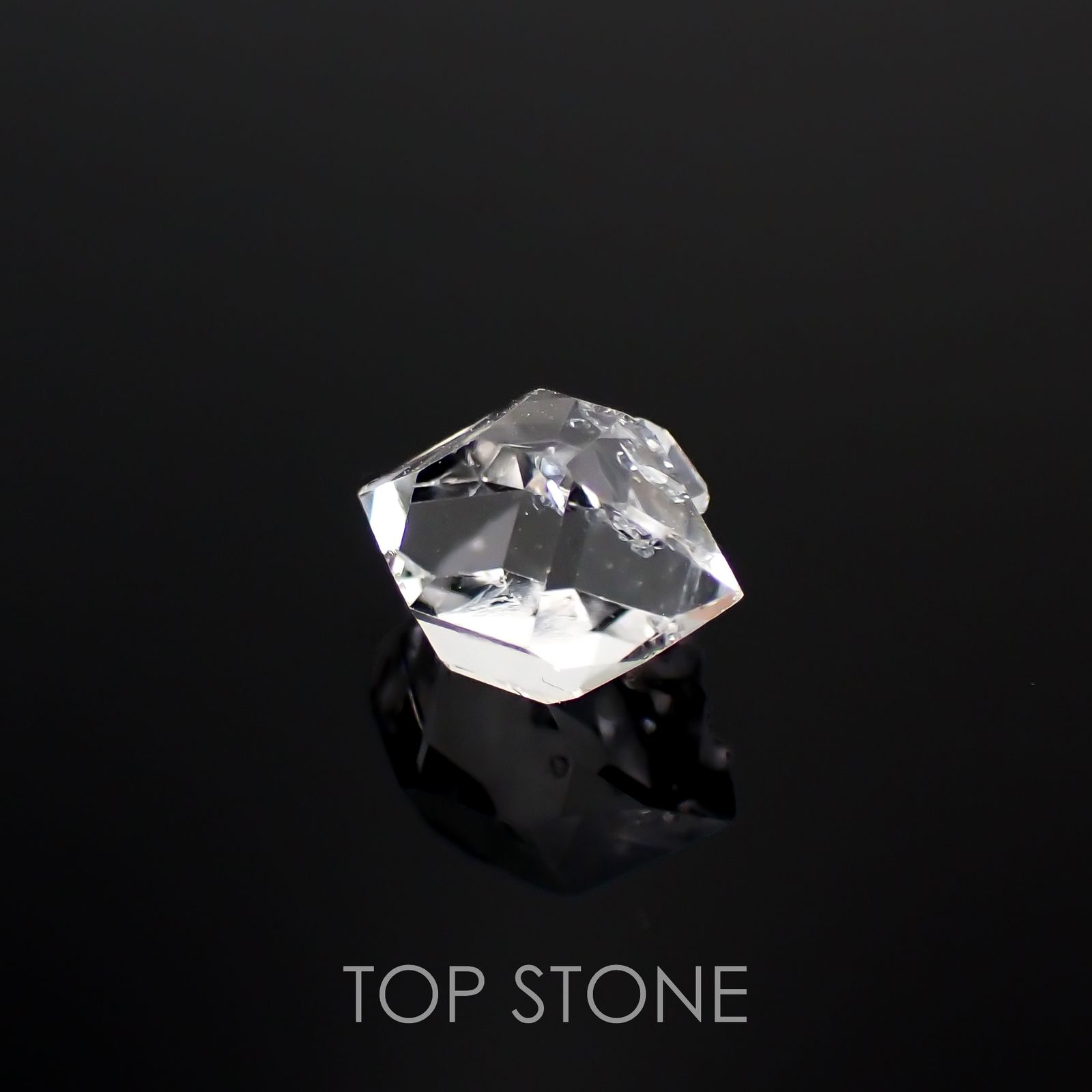 ハーキマーダイヤモンド 原石 アメリカ・ニューヨーク州産 2.04ct[221219428]9.4x7.6mm前後