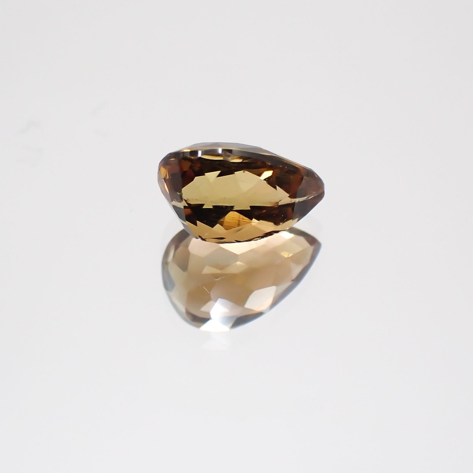 エンスタタイト(宝石名エンスタタイト)タンザニア産 0.92ct 識別済[231124321]7.1x4.8mm前後