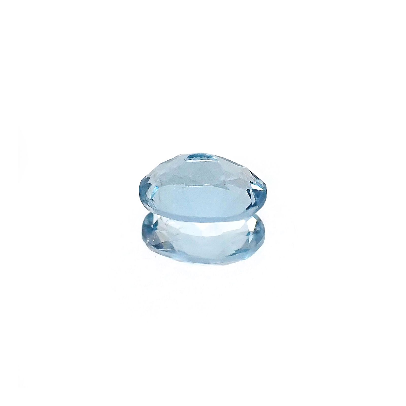 アクアマリン サンタマリアカラー(宝石名アクアマリン)モザンビーク産 識別済 0.45ct / 6.1x4.2mm前後 [2630622262]