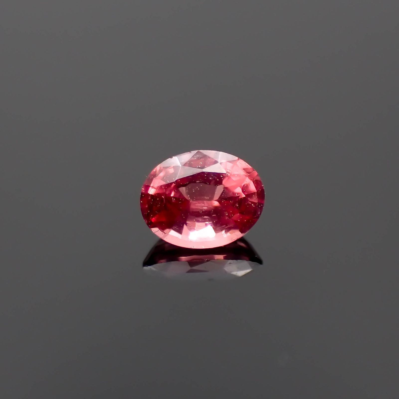 ピンクスピネル パパラチャカラー タンザニア産 0.23ct[230522127]4.2x3.2mm前後