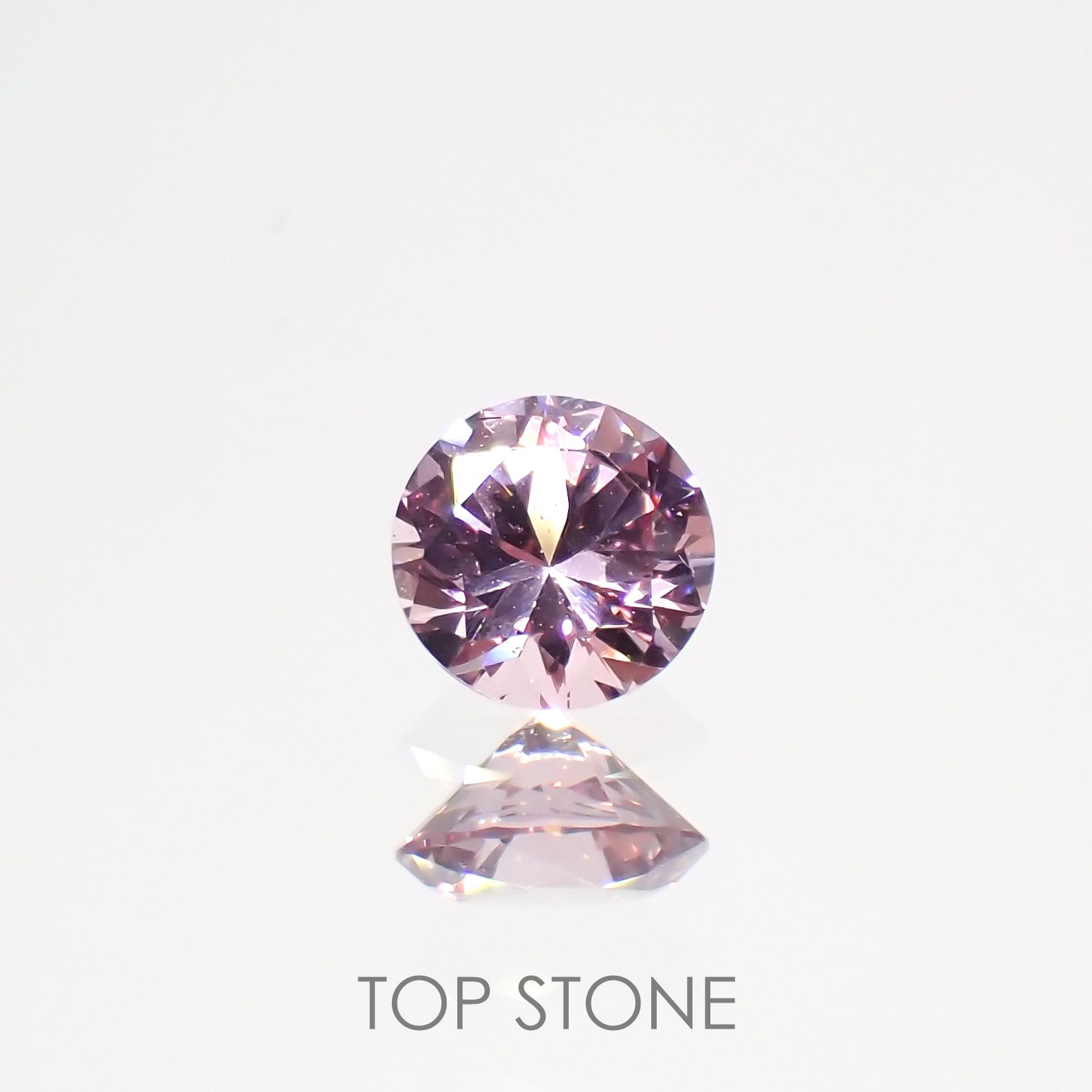 カラーシフトマラヤガーネット(宝石名ガーネット)タンザニア産 0.22ct 識別済[220515838]3.6x3.6mm前後