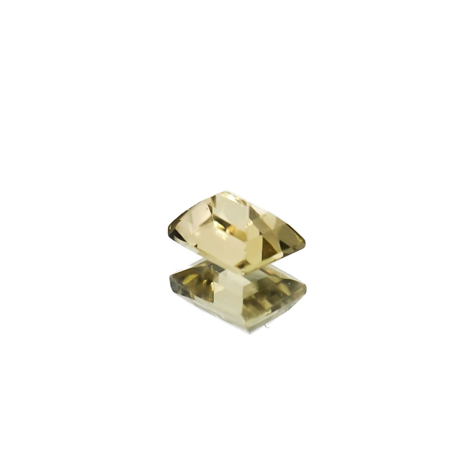シンハライト(宝石名シンハライト)スリランカ産 0.65ct 識別済 [221219712]5.3x4.1mm前後