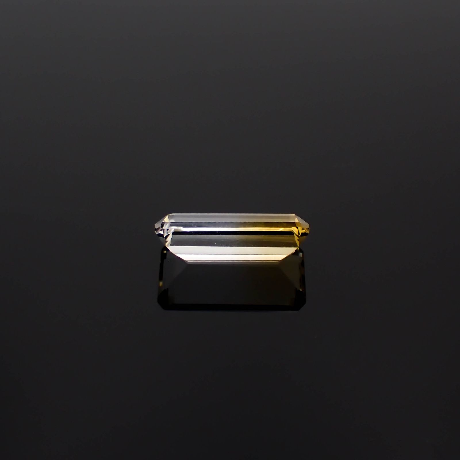 バイカラーシトリン ブラジル・ミナスジェライス州産 6.48ct[240326468]17.5x8.3mm前後