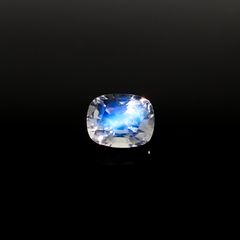レインボームーンストーン(宝石名ラブラドライト)マダガスカル産 2.526ct ソ付(彩珠)[240326941]9.4x7.4mm前後