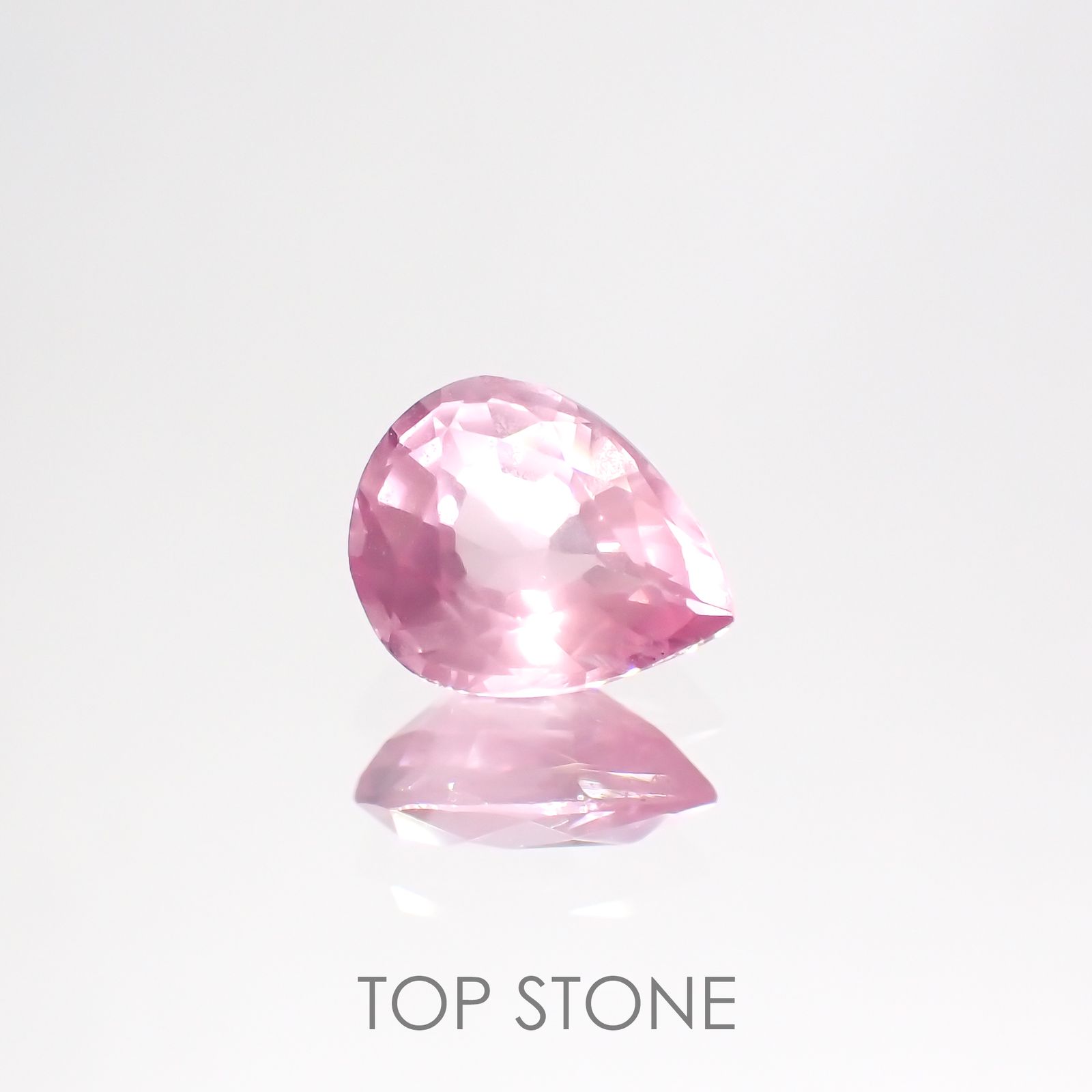 シルキーピンクスピネル タンザニア産 ルース 0.79ct[210912903]6.7×5.3mm前後