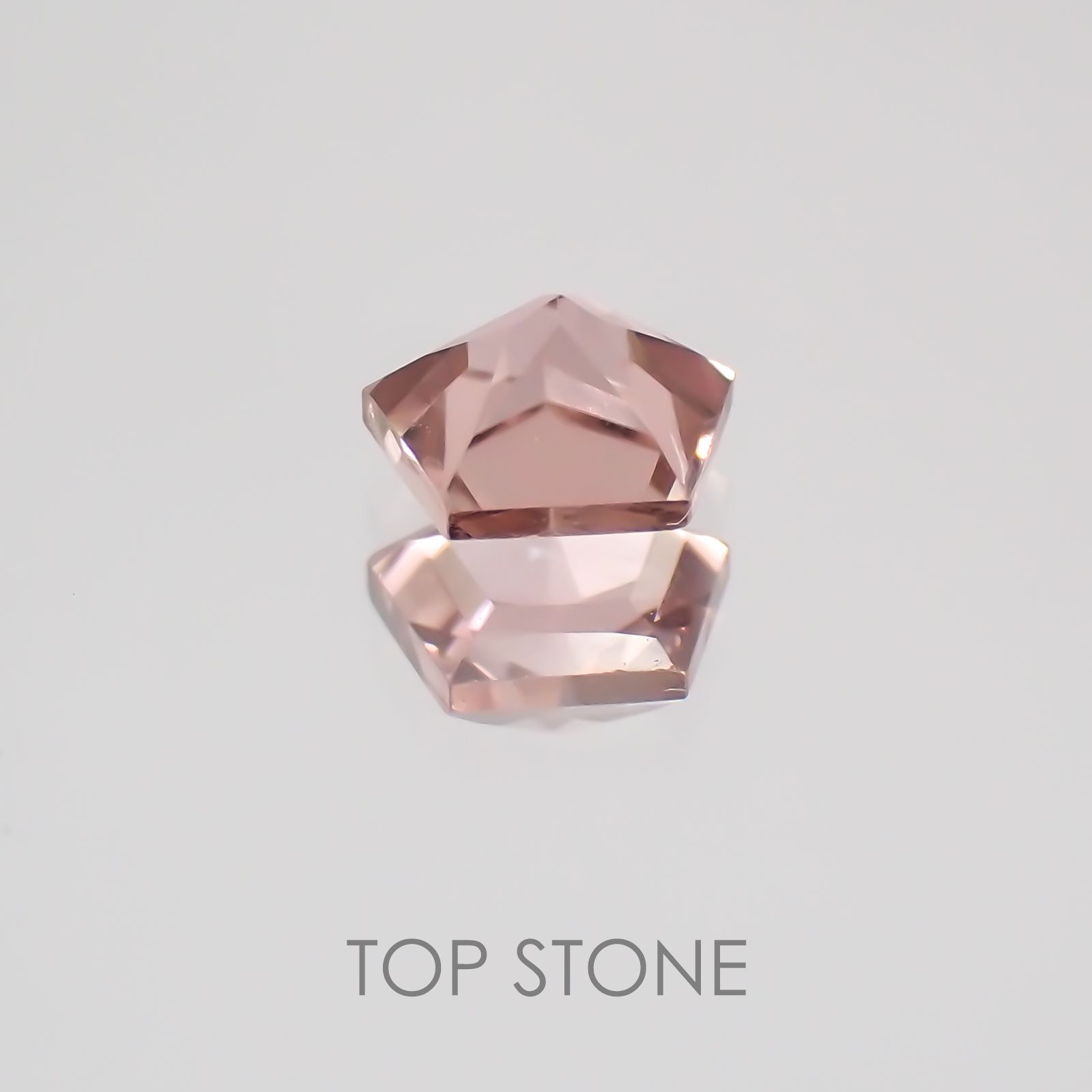 ◇ペンタゴンカット◇ピンクトルマリンSA(宝石名ピンク・トルマリン) ブラジル/アフリカ産 0.25ct 識別済[21029547]4.2×4.2mm前後