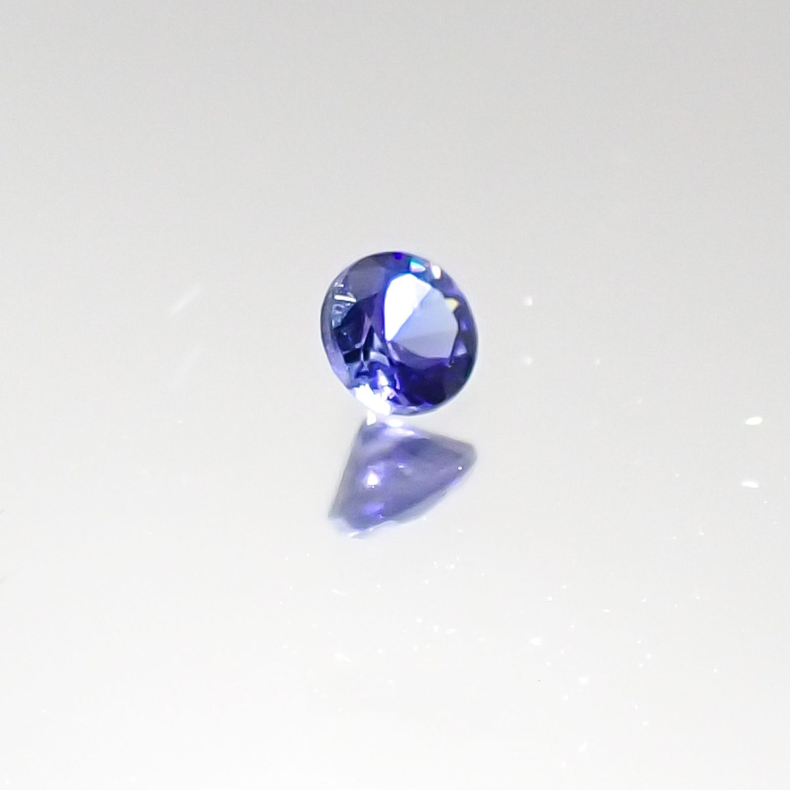 ベニトアイト アメリカ産 ルース 0.056ct[20095849]2.3×2.3mm前後