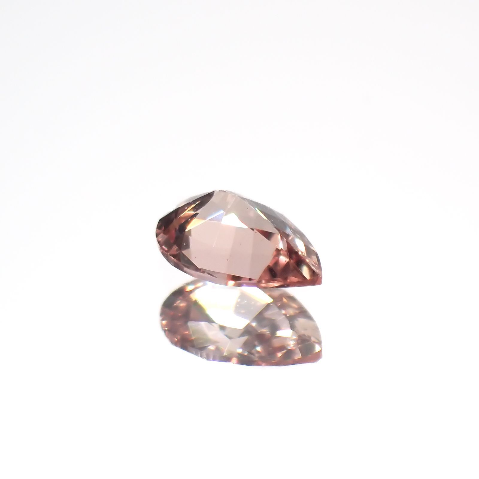 パパラチャサファイア(宝石名サファイア/別名パパラチャ・サファイア)スリランカ産 0.059ct ソ付(日独)[221219646]3.02x2.08mm前後
