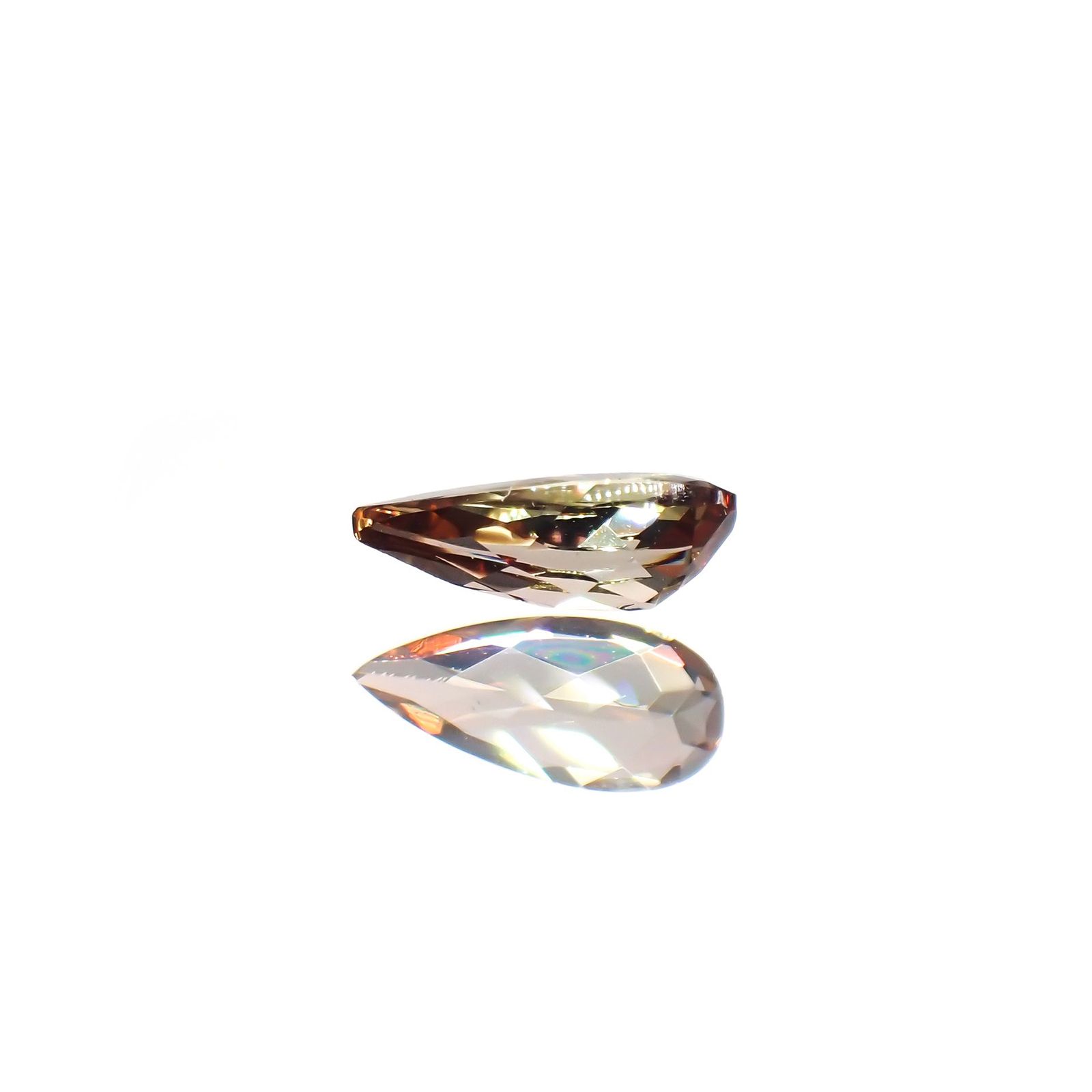 アンダリュサイト(宝石名アンダリュサイト)スリランカ/モザンビーク産 0.34ct 識別済[220114428]6.9x3.1mm前後