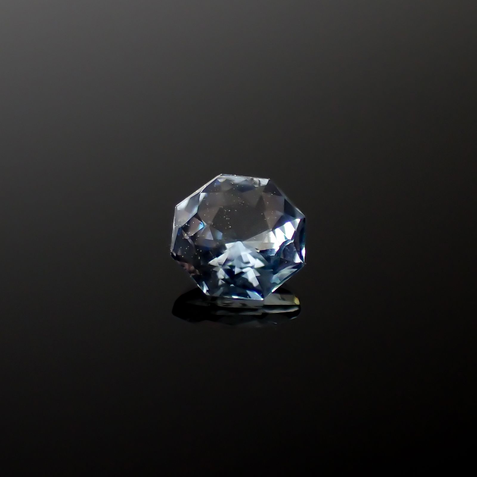 ◇オクタゴンカット◇アベンチュリンアクアマリン ブラジル・ミナスジェライス州産 0.22ct[240226003]4x3.9mm前後