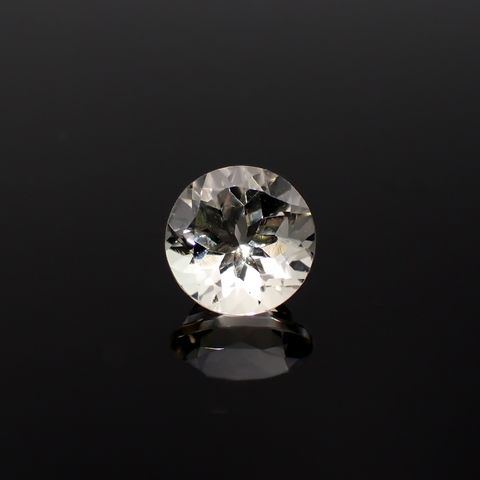 イエロースキャポライト フルオレッセンス(宝石名スキャポライト)タンザニア産 1.16ct 識別済[230722654]6.8x6.8mm前後