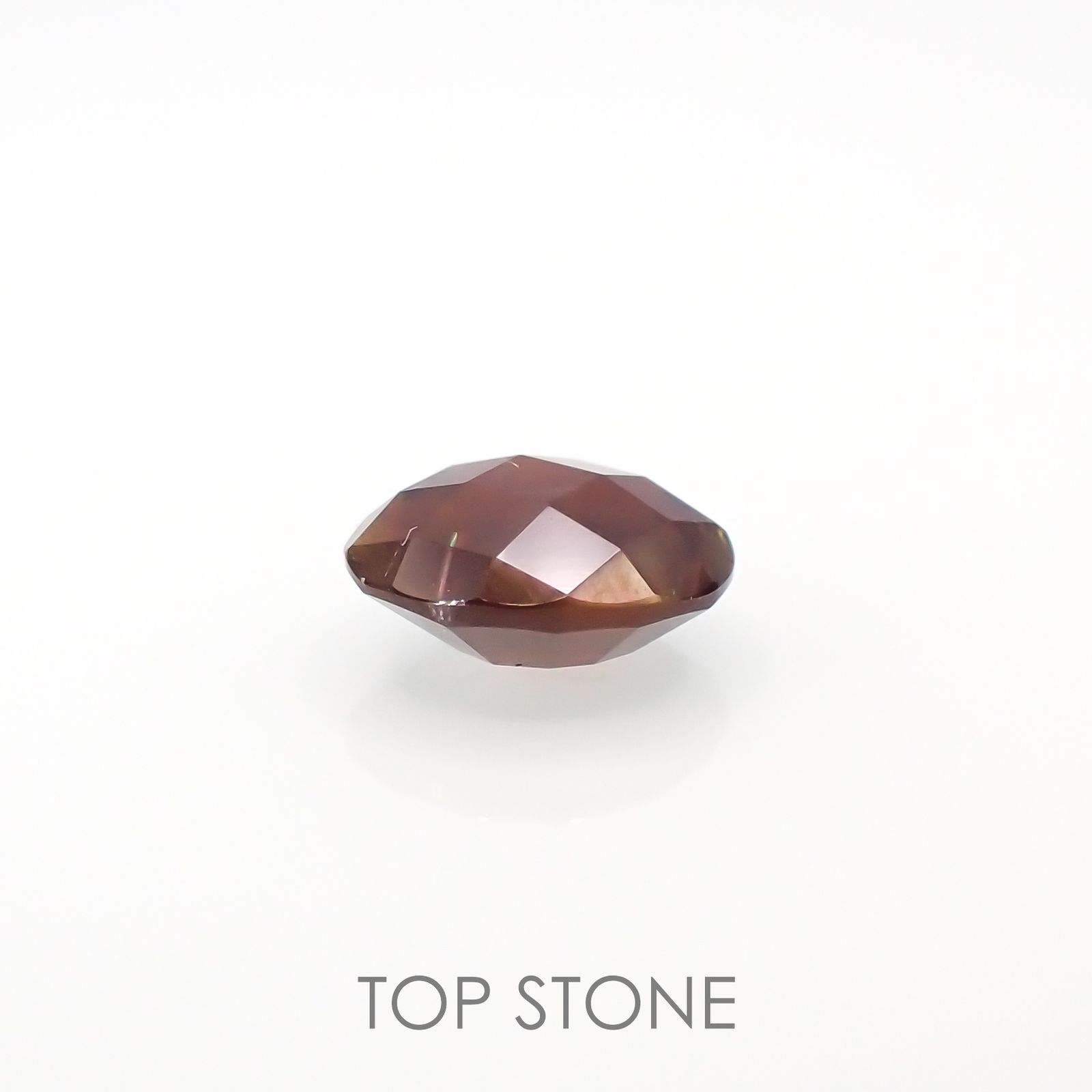 レインボーガーネット 日本・奈良県天川村産 1.61ct[220515981]7.6x6.8mm前後
