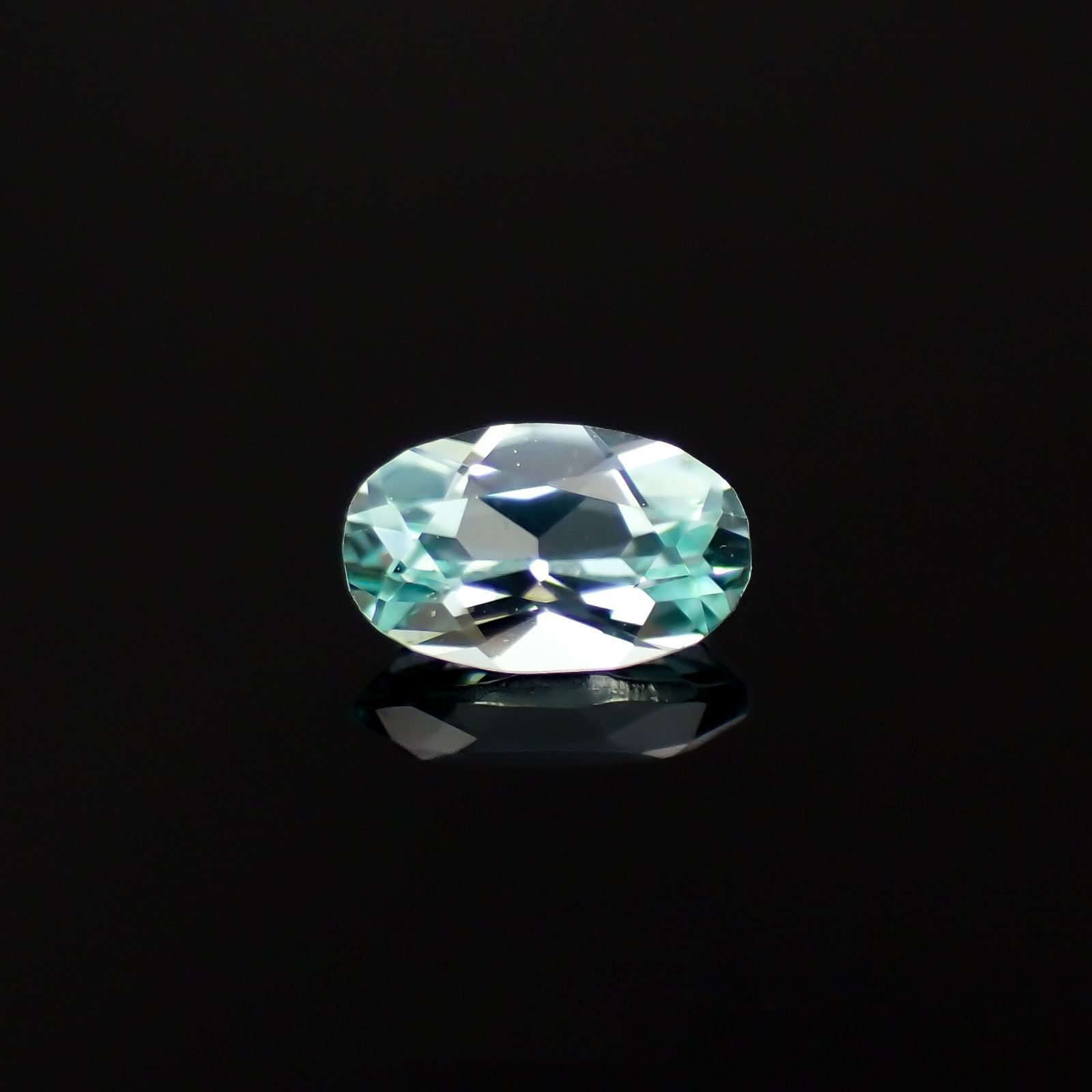 パライバトルマリン モザンビーク産 0.22ct[230220375]4.9x3mm前後