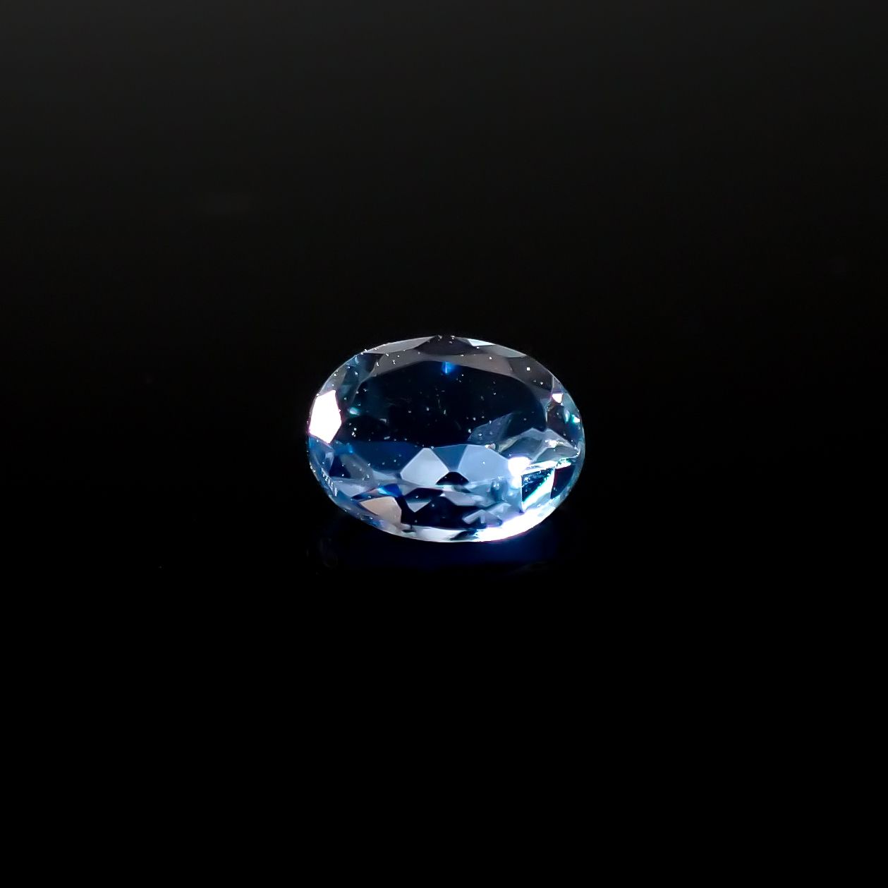 タトゥーアクアマリン ブラジル・ミナスジェライス州タトゥー鉱山産 0.13ct[240427167]4x3mm前後