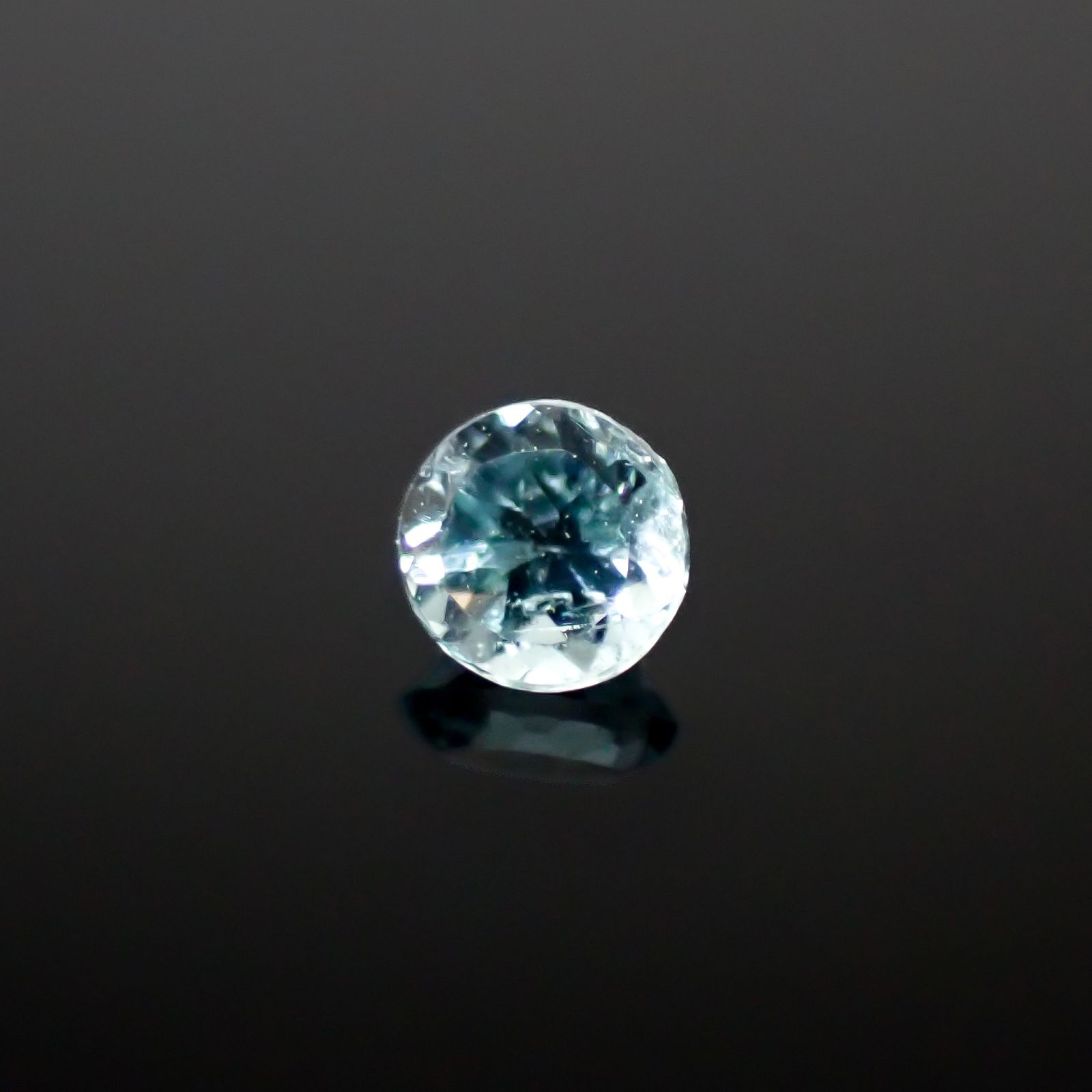 パライバトルマリン モザンビーク産 0.054ct[240928782]2.3x2.3mm前後