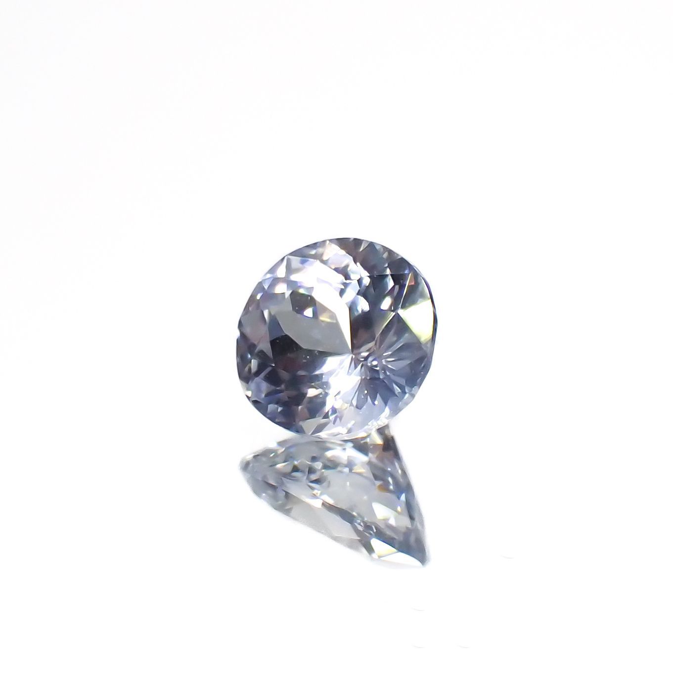 アイスブルーサファイア(宝石名サファイア)スリランカ/マダガスカル産 0.51ct 識別済[220817459]4.9x4.5mm前後