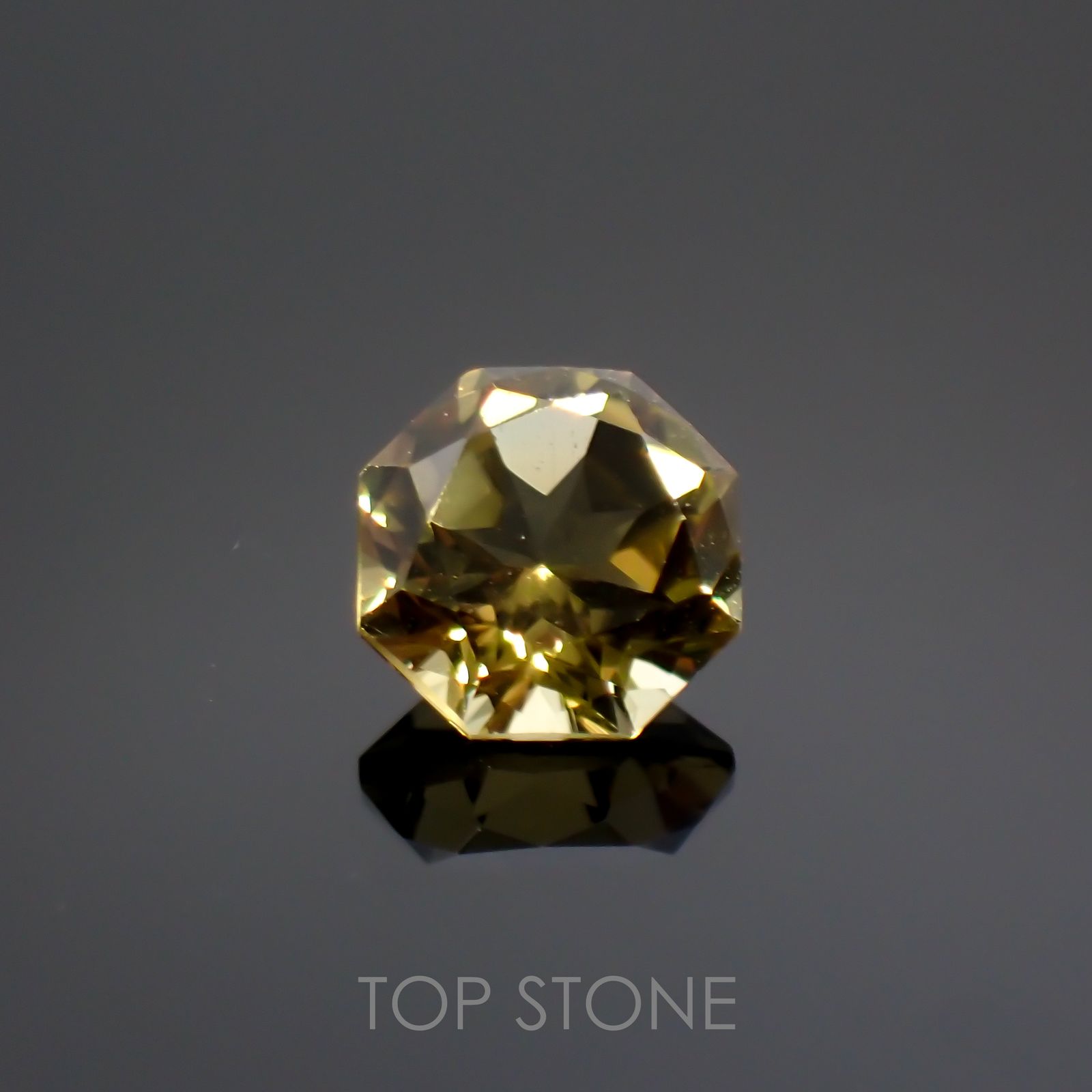 ◇オクタゴンカット◇カナリートルマリンSA(宝石名イエロー・トルマリン) ブラジル/アフリカ産 0.598ct ソ付(彩珠)[20117644]5.1×5.1mm前後